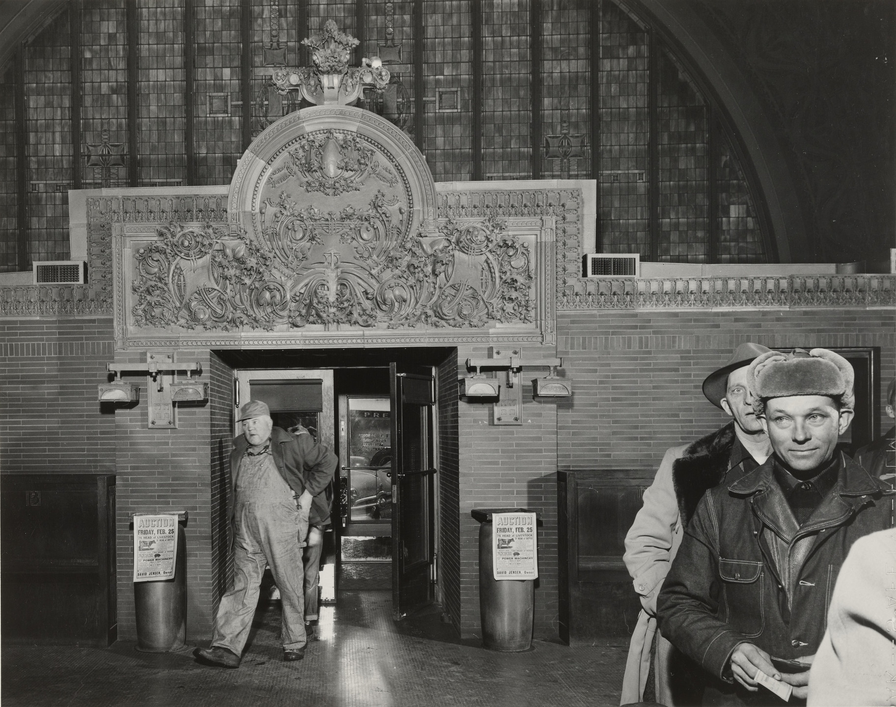 John Szarkowski. Owatonna Bank, Banking Room. 1954-55