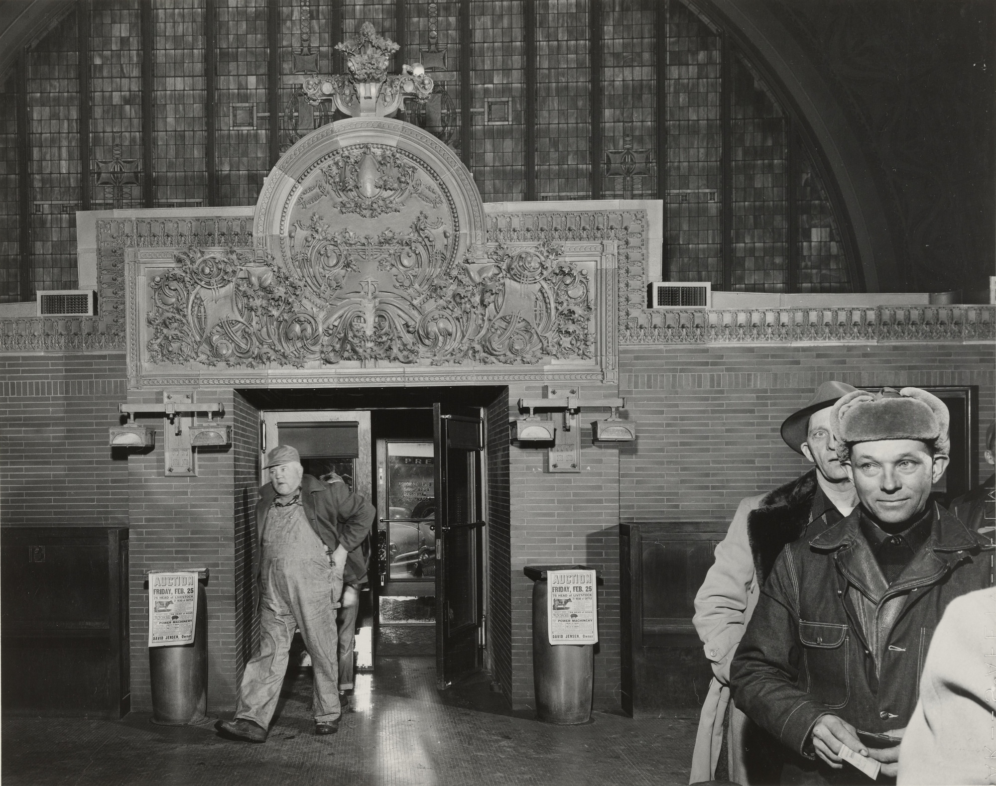 John Szarkowski. Owatonna Bank, Banking Room