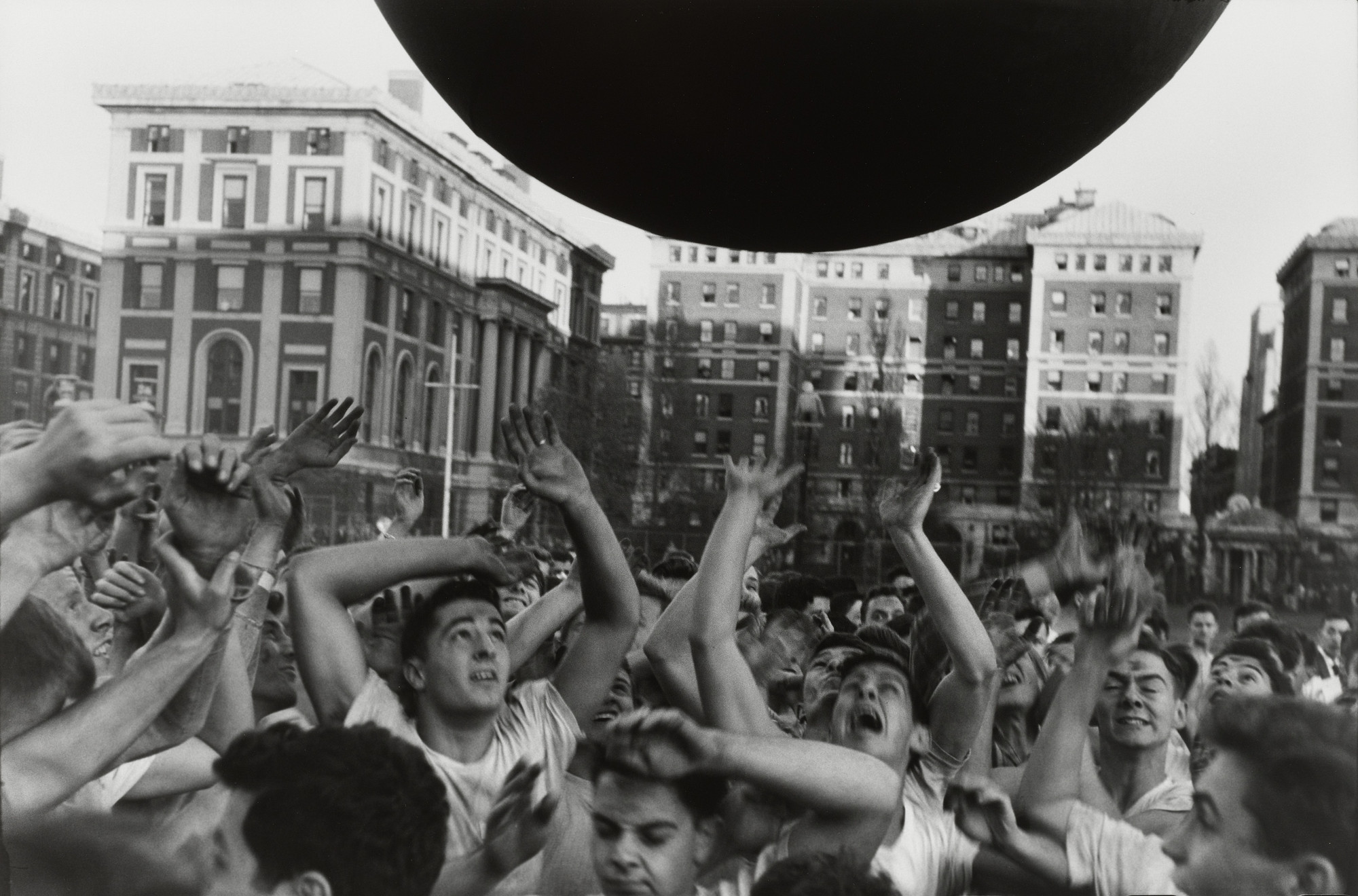 Garry Winogrand. Frosh-Soph Rush, Columbia University, New York City. 1950
