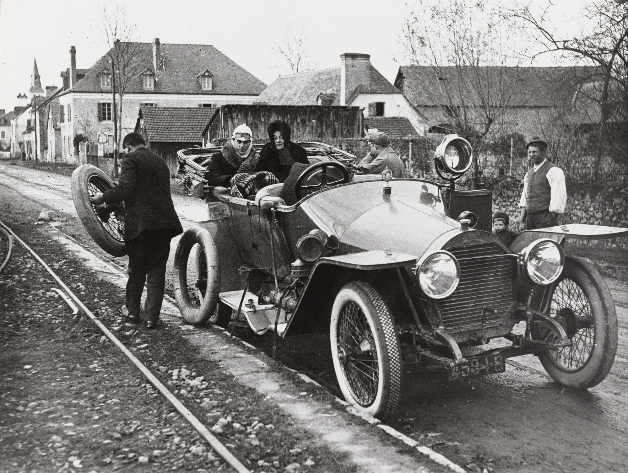 Jacques-Henri Lartigue. Peugeot Touring Car