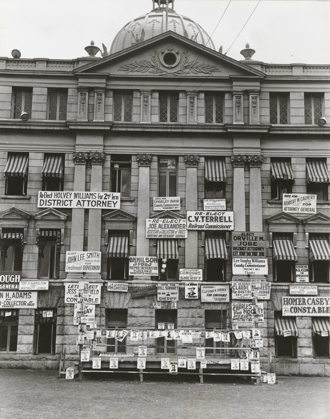 Dorothea Lange. Political Signs, Waco, Texas. June 1938