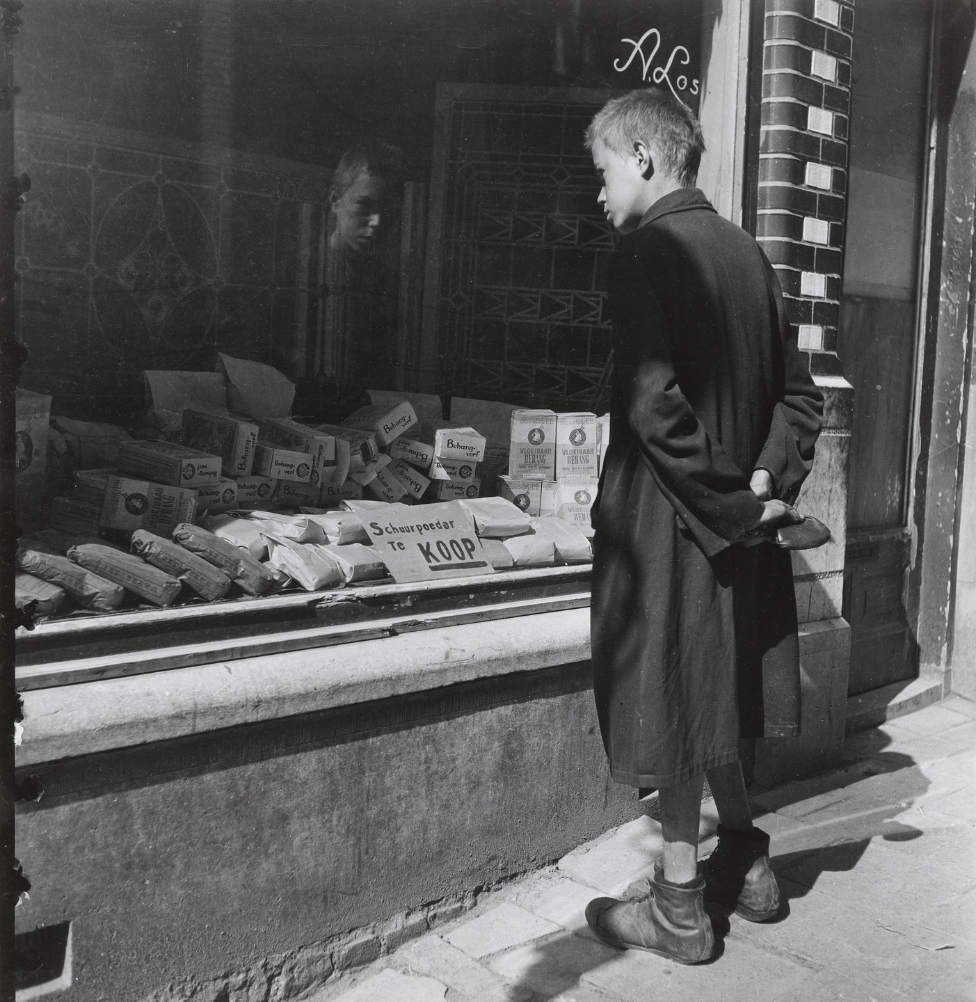 Emmy Andriesse. Amsterdam, Winter. 1944-45