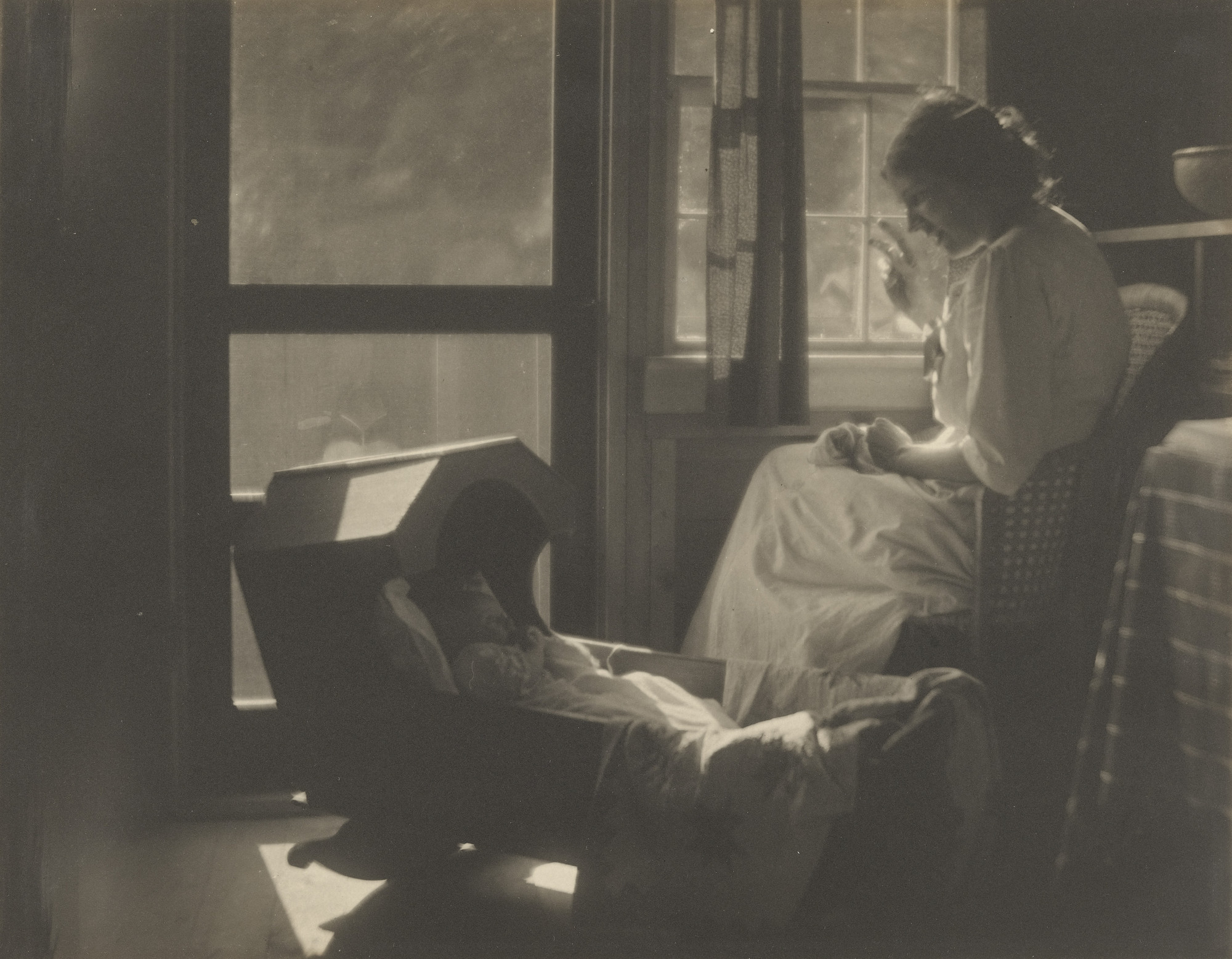 Gertrude Käsebier. Mrs. Beatrice Baxter Ruyl and Infant