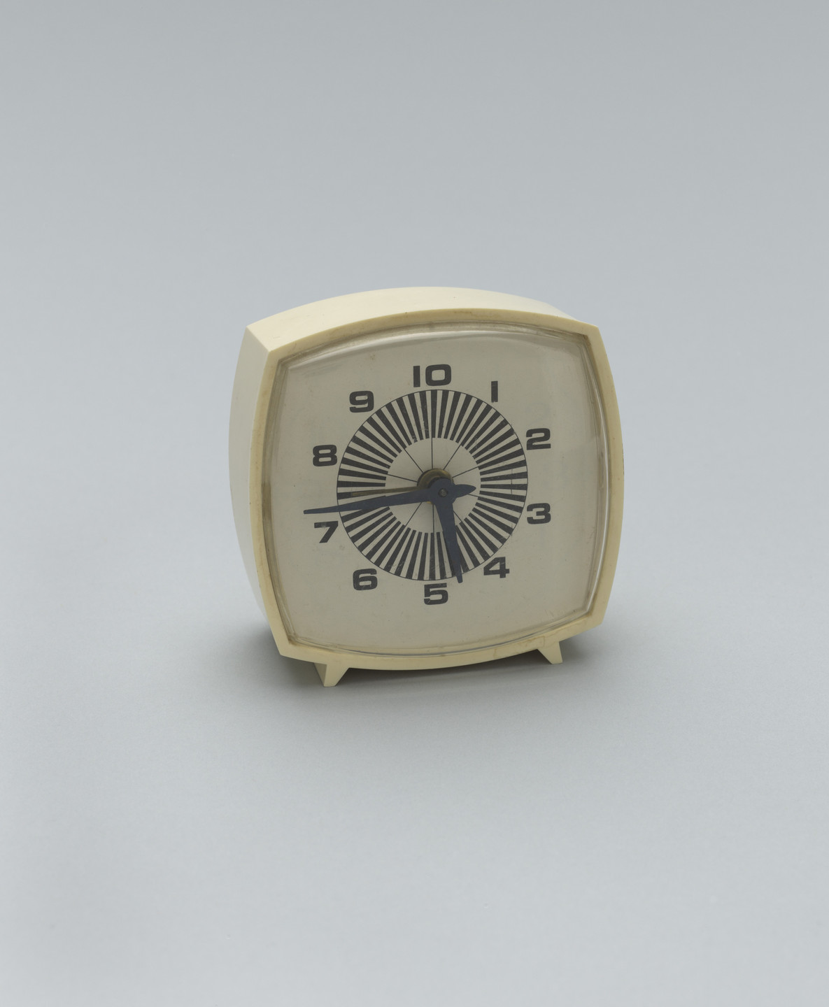 Robert Watts, George Maciunas. 10-Hour Flux Clock. c. 1969