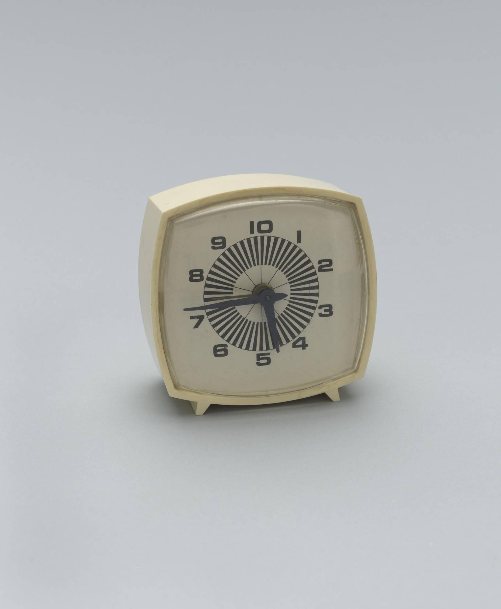Robert Watts, George Maciunas. 10-Hour Flux Clock