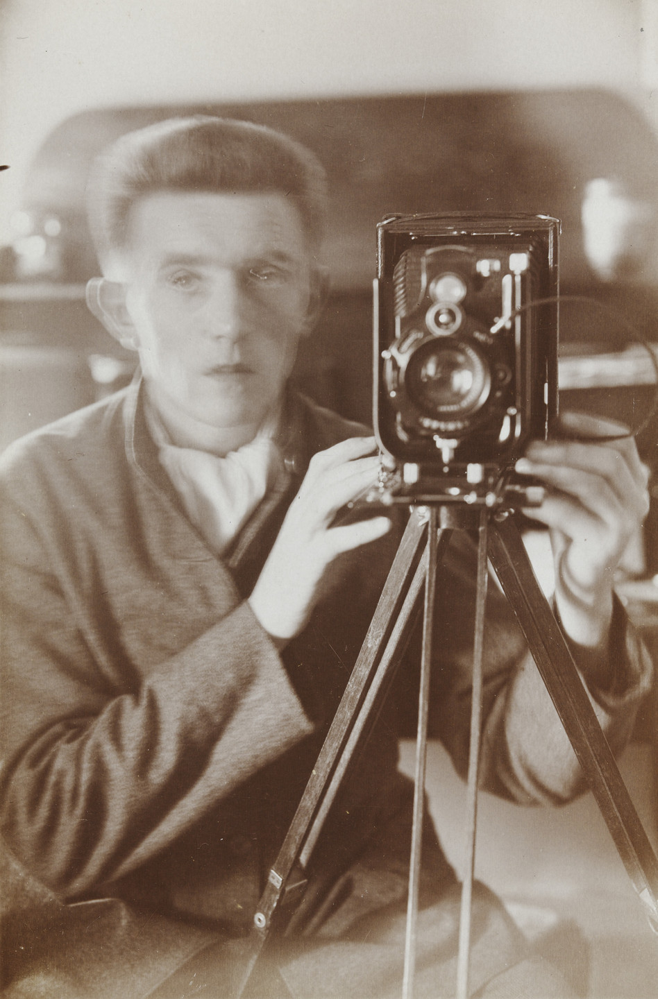 Otto Lindig. Self-Portrait in Mirror. 1925–30