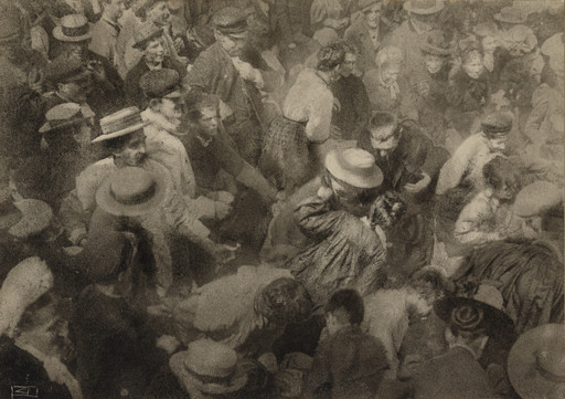 Robert Demachy. The Crowd. 1910