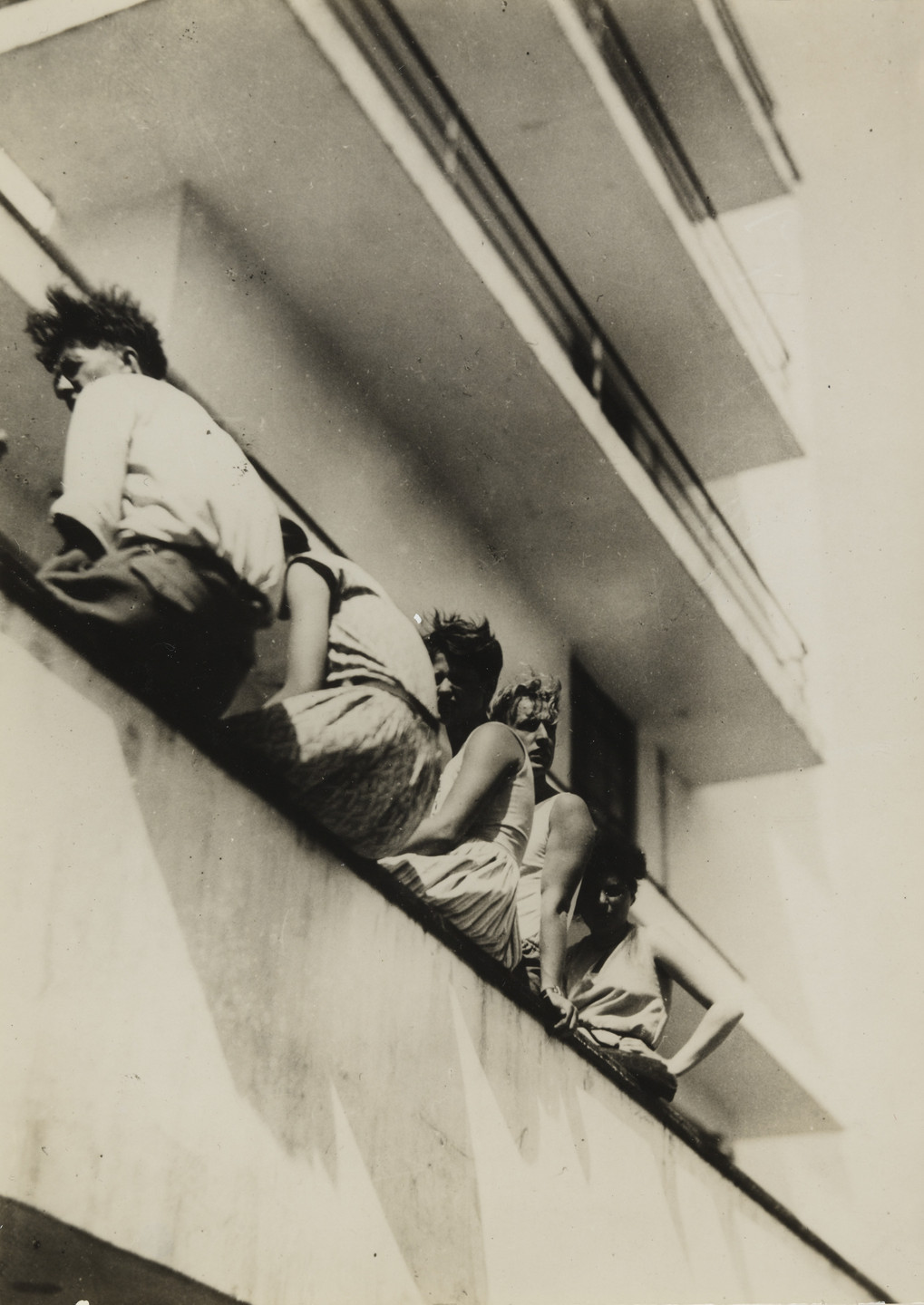 Iwao Yamawaki. Lunch (12–2 p.m.). 1931