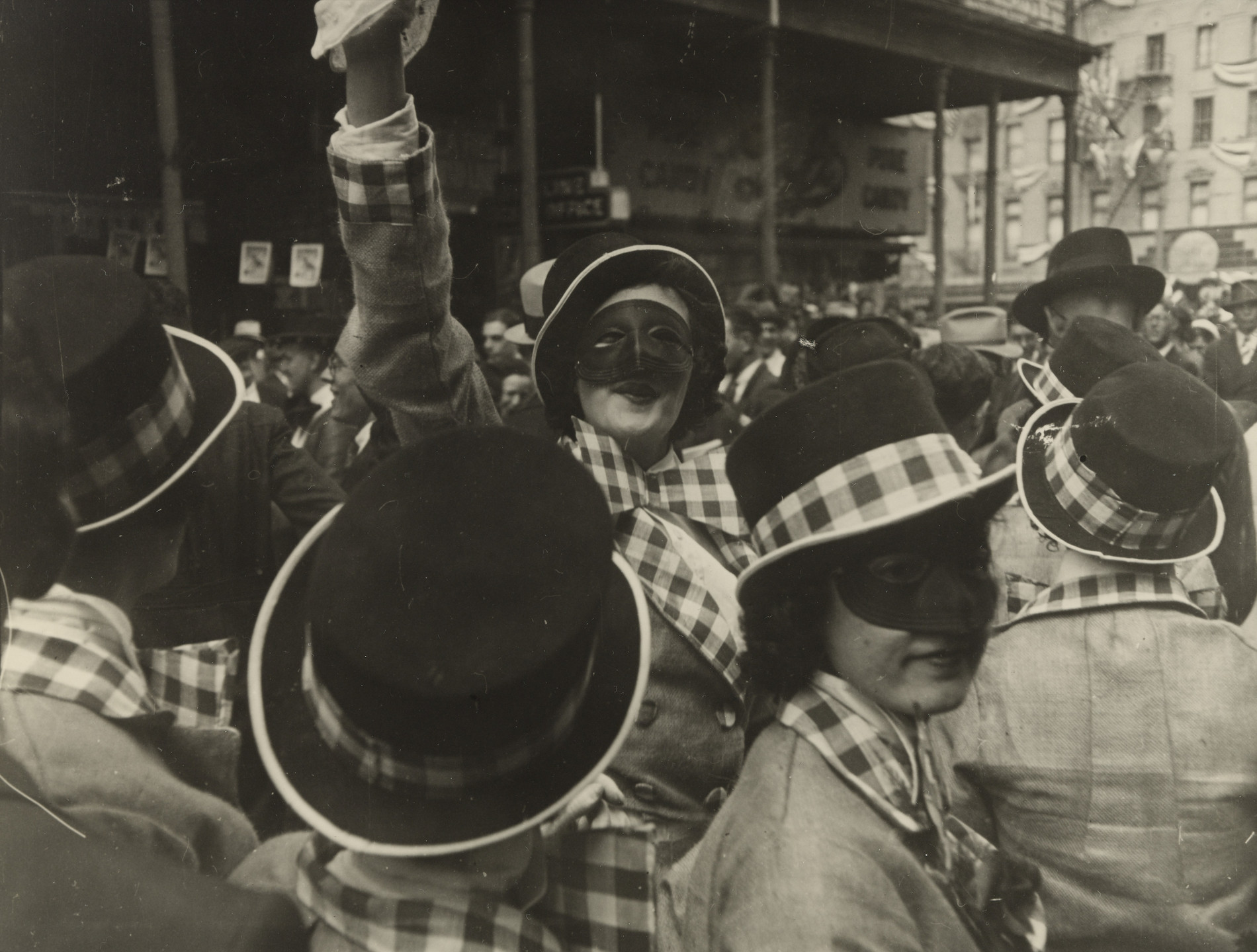 Peter Sekaer. Mardi Gras. 1936