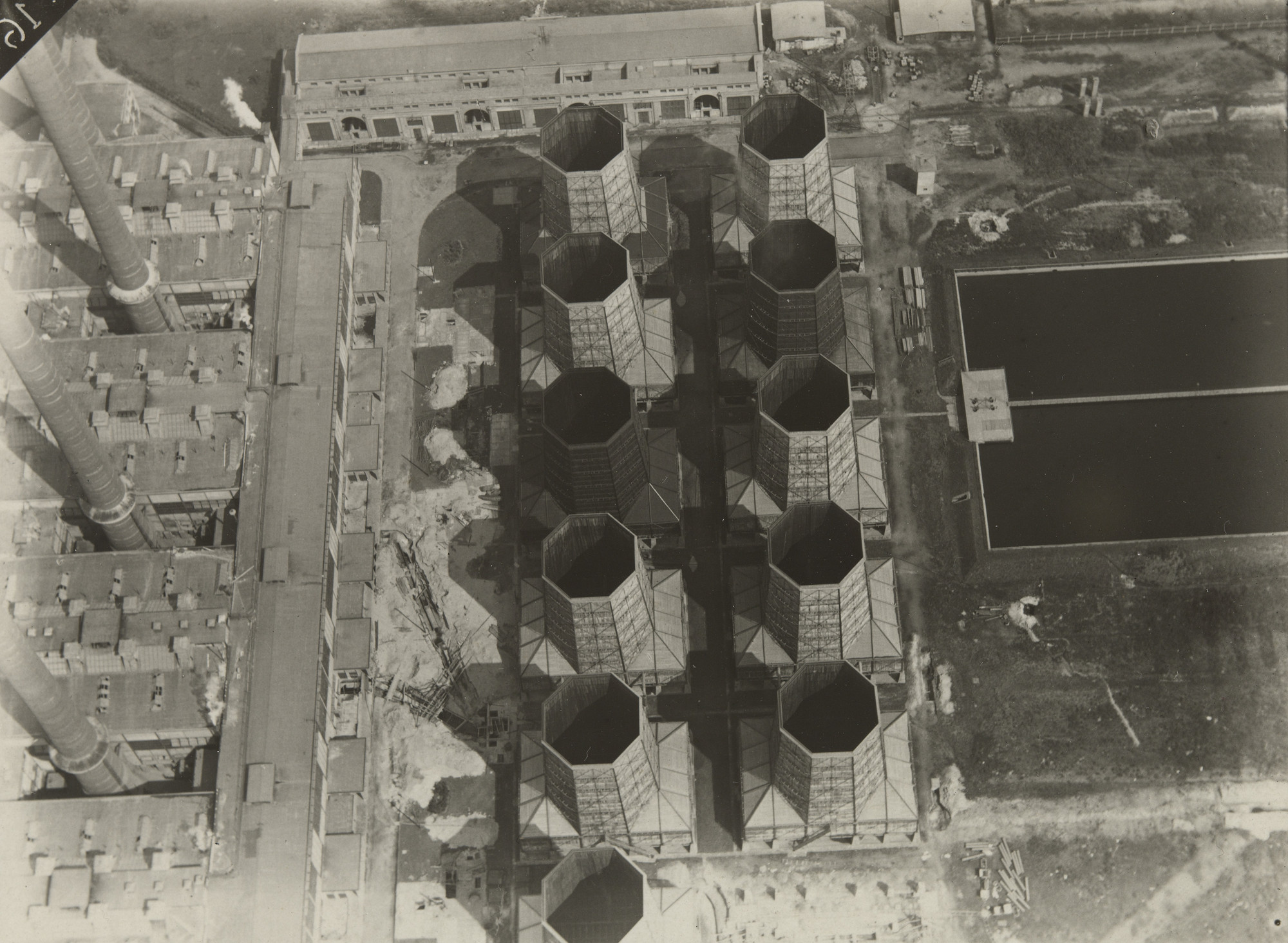 Robert Petschow. Lines of Modern Industry: Cooling Tower