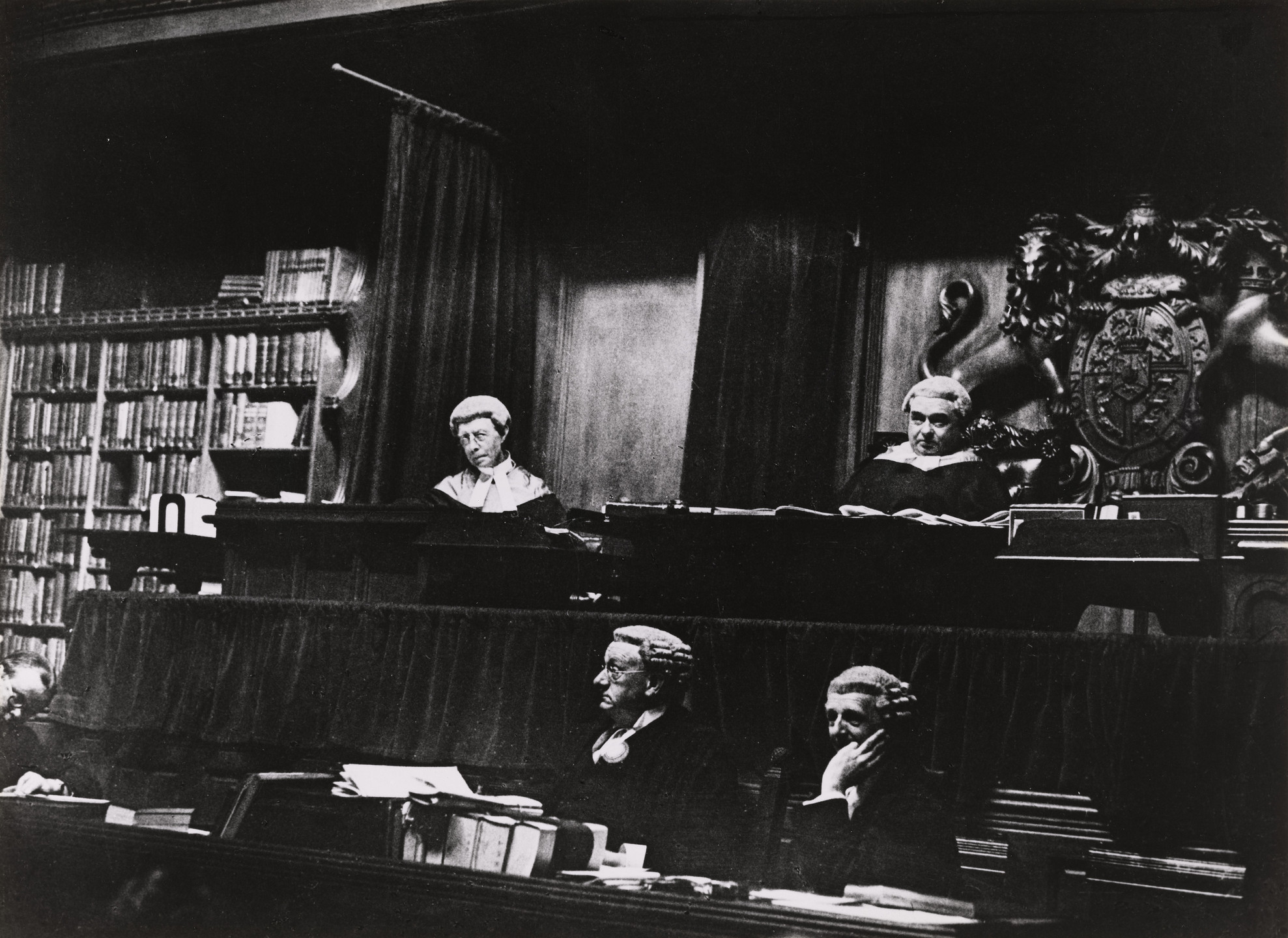 Erich Salomon. The High Court in London. 1931