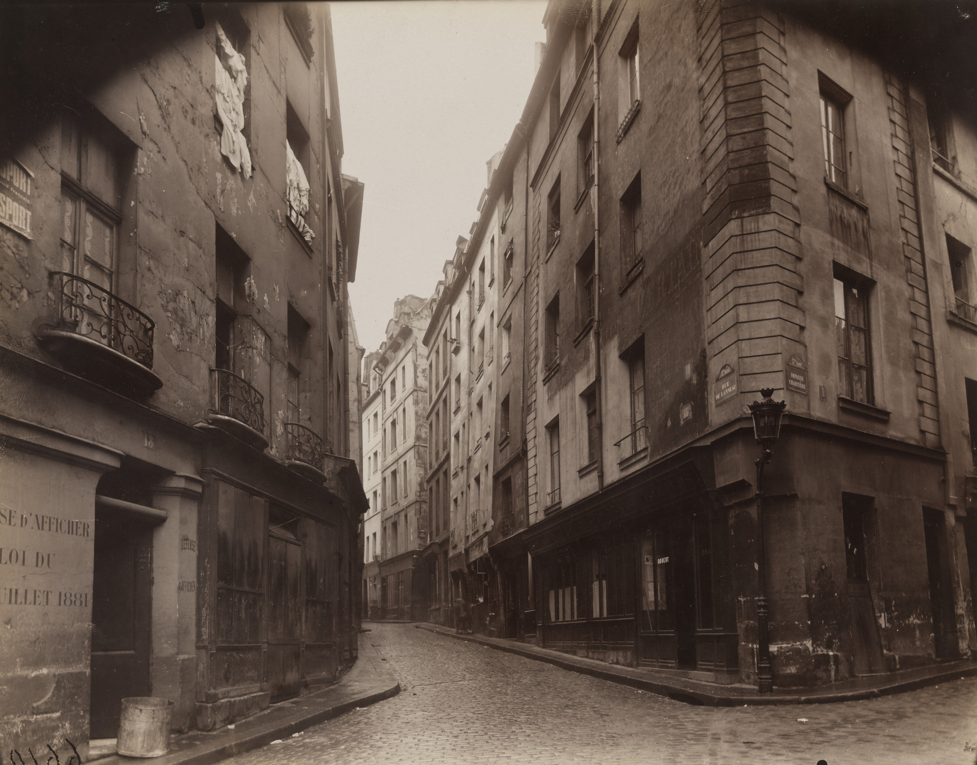 Eugène Atget. Rue Lanneau