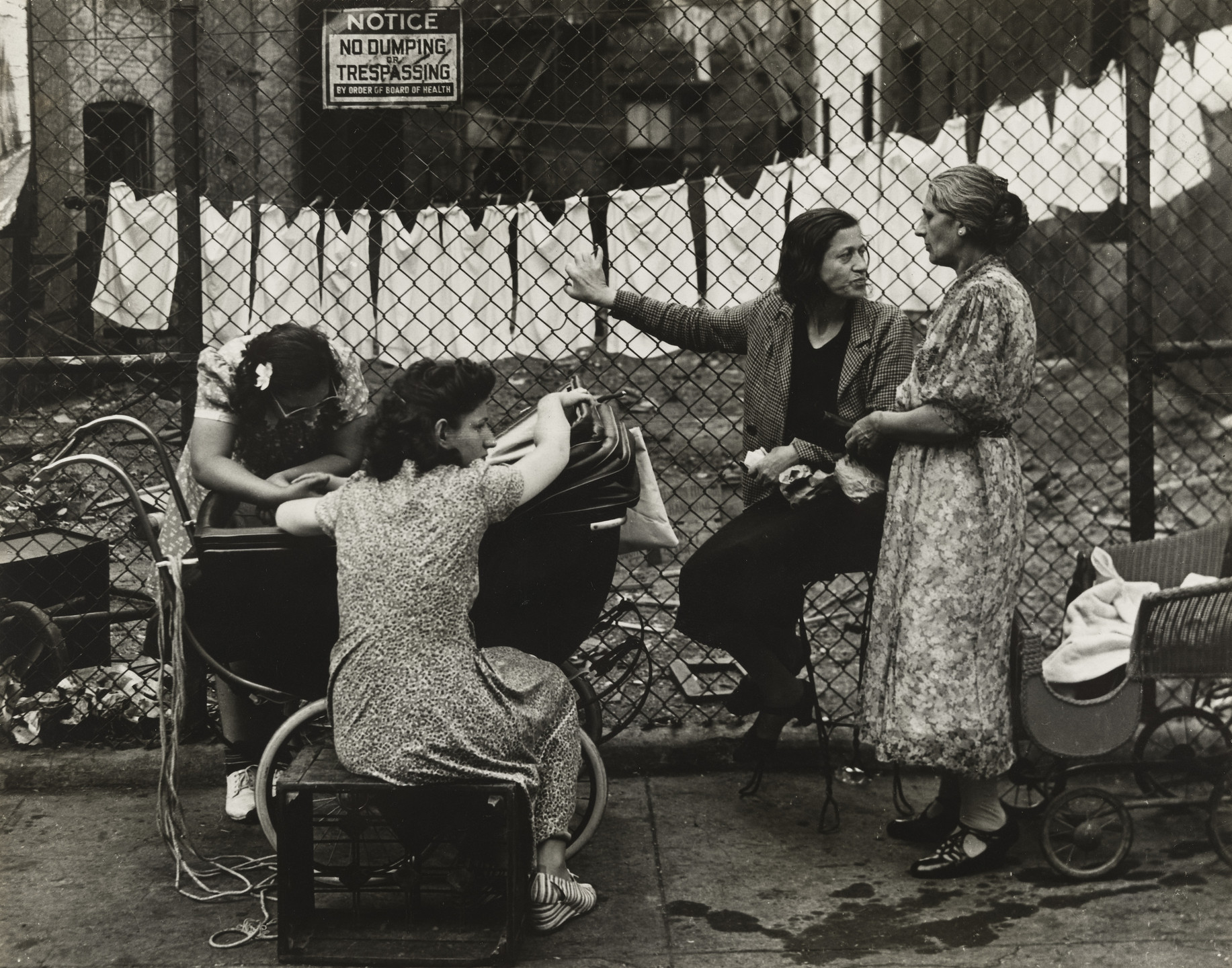 Walter Rosenblum. Four Women on a Sidewalk, Pitt St., New York, 1941. 1934-44
