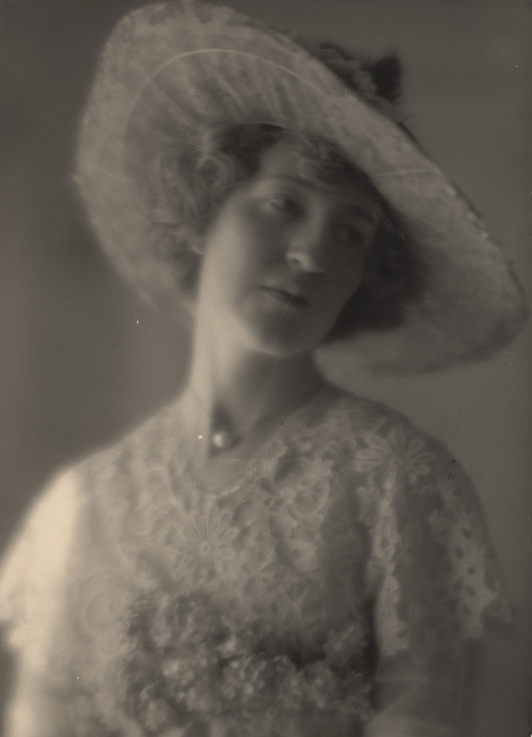 Edward Weston. Violet Romer. c. 1917