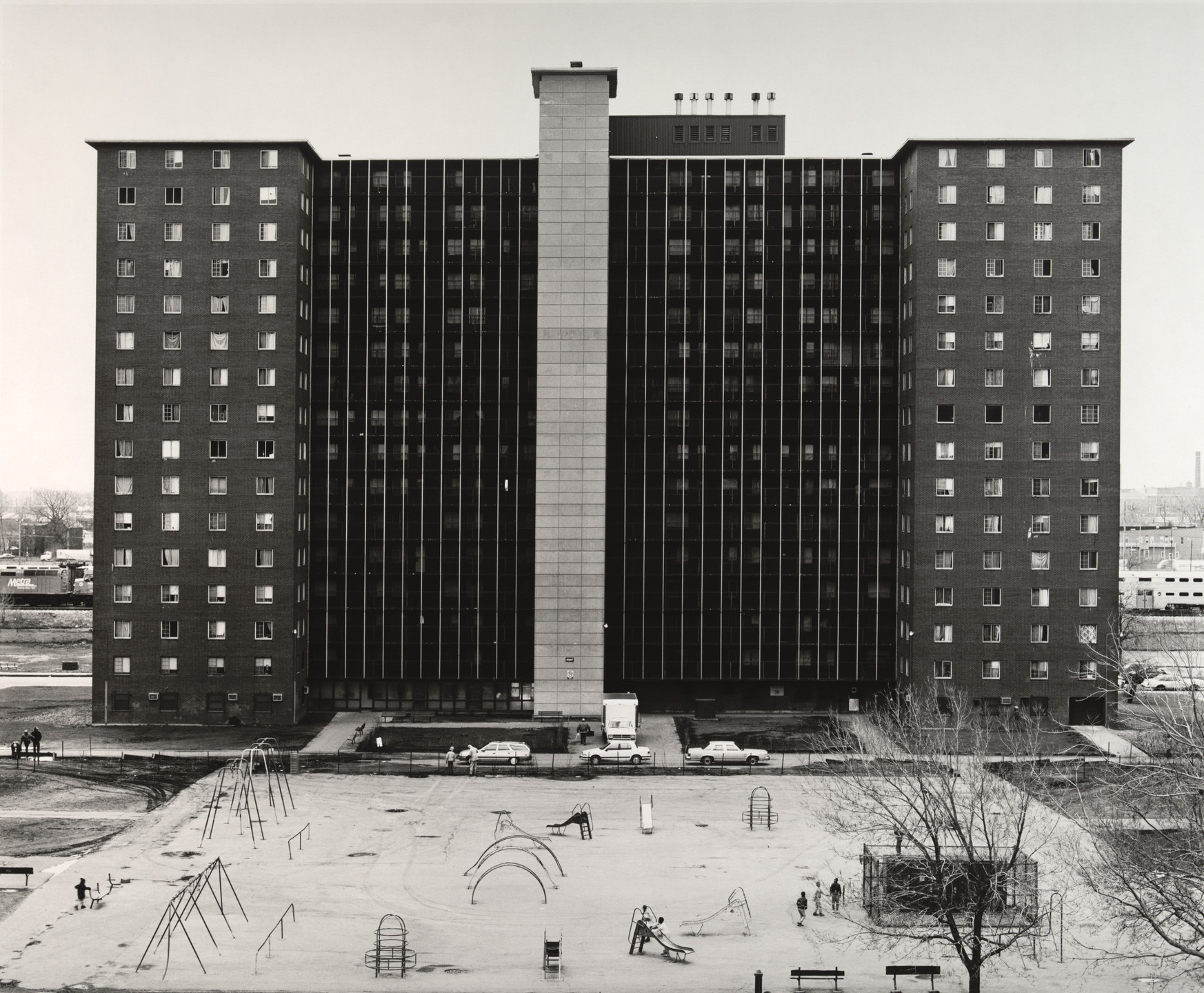 Thomas Struth. South Lake Apartments 2, Chicago. 1990