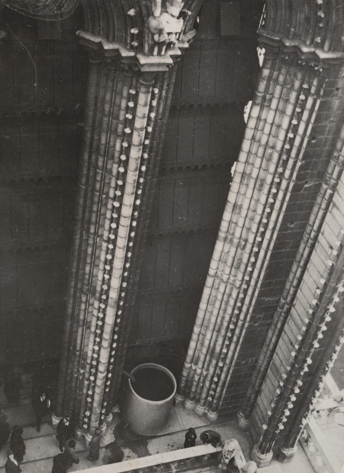 László Moholy-Nagy. Notre Dame de Paris