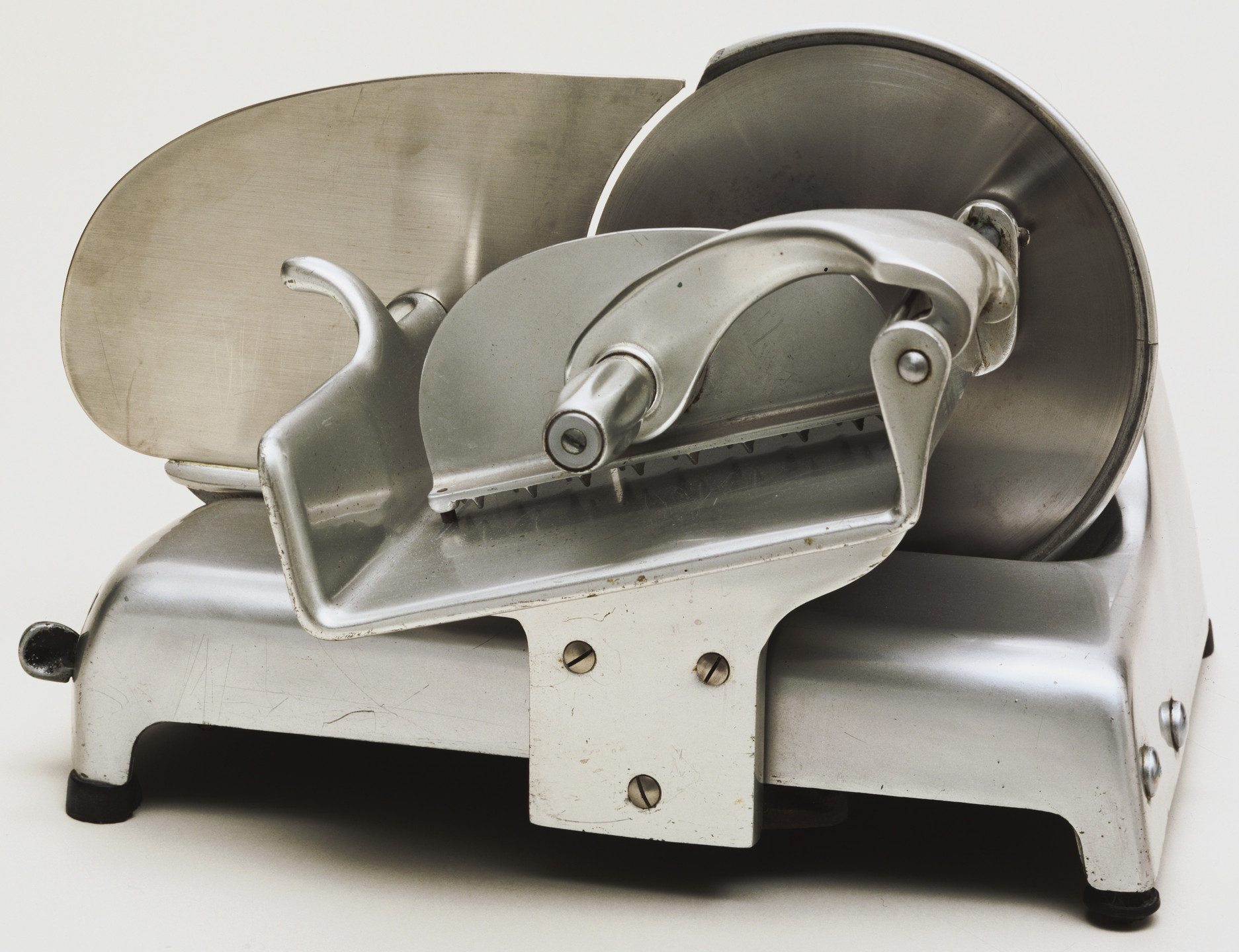 Egmont Arens, Theodore C. Brookhart. Streamliner Meat Slicer (model 410). c. 1940