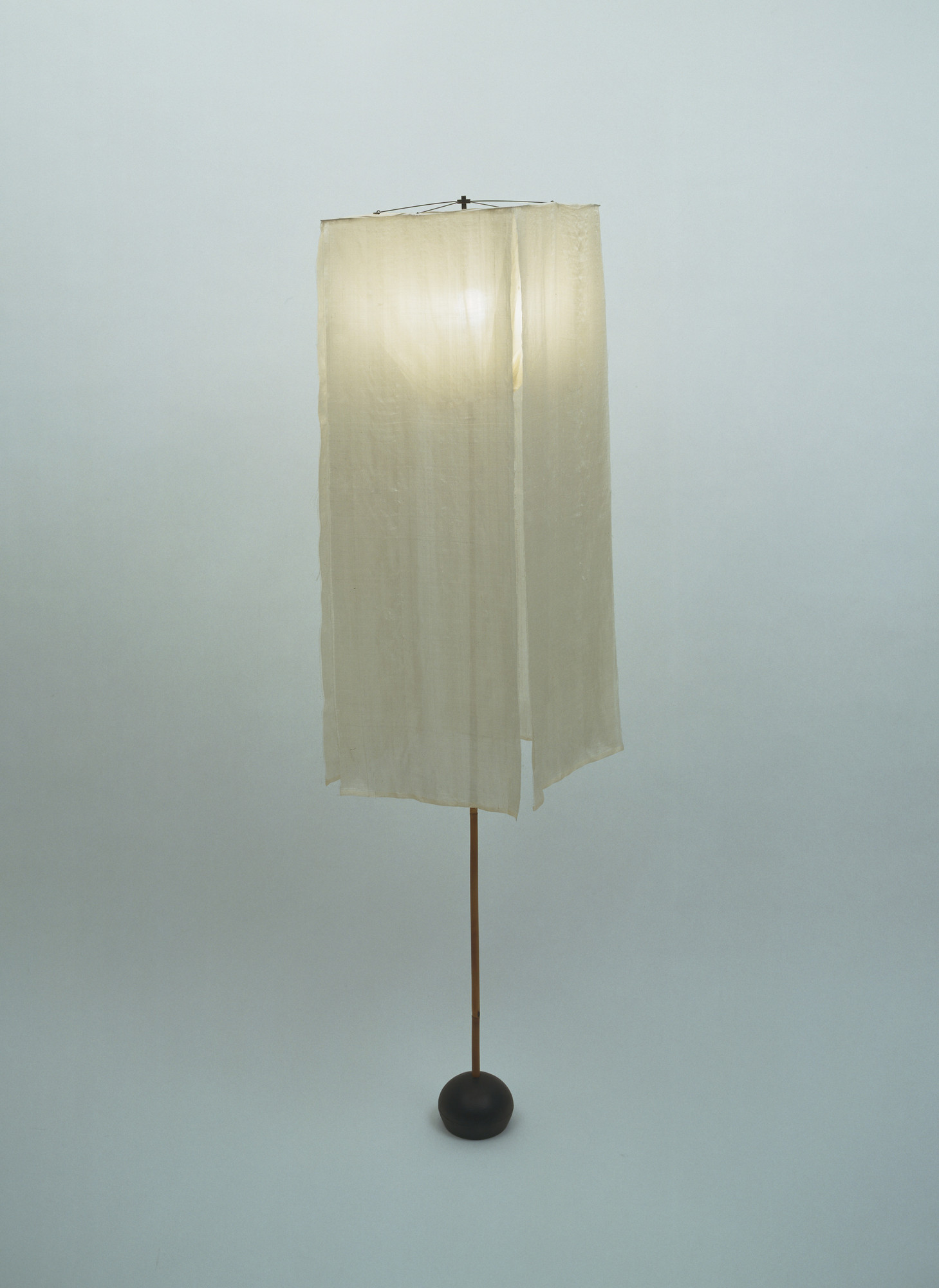 Isamu Noguchi. Akari Floor Lamp (model K4)