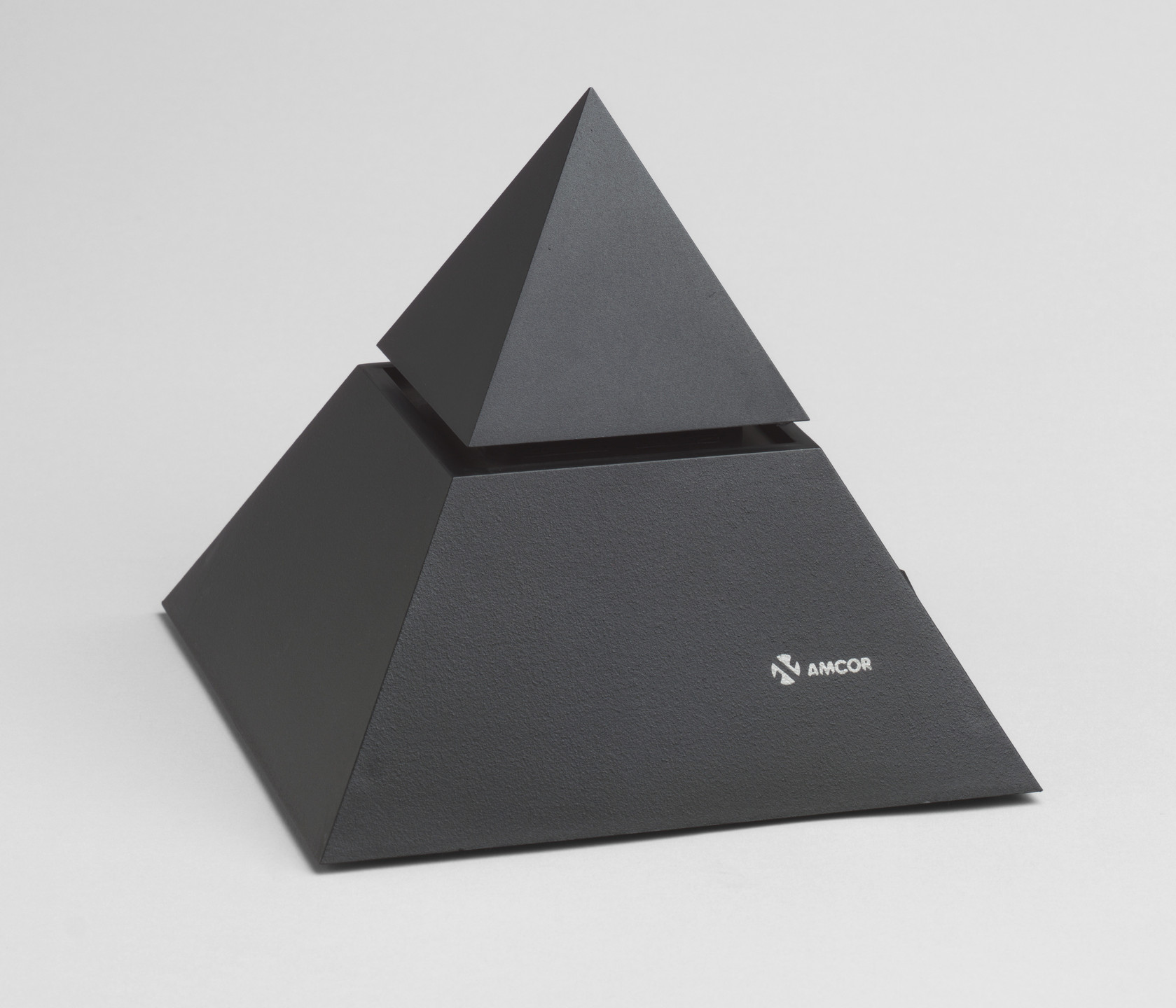 Michael Lax. Modulion 10 Ionizer. 1980