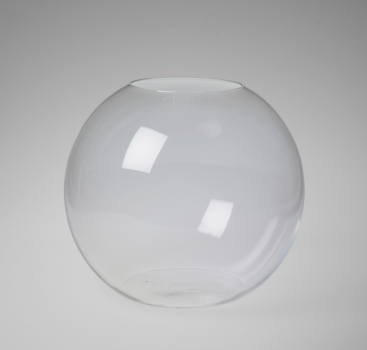 Walter Dorwin Teague. Vase. 1932