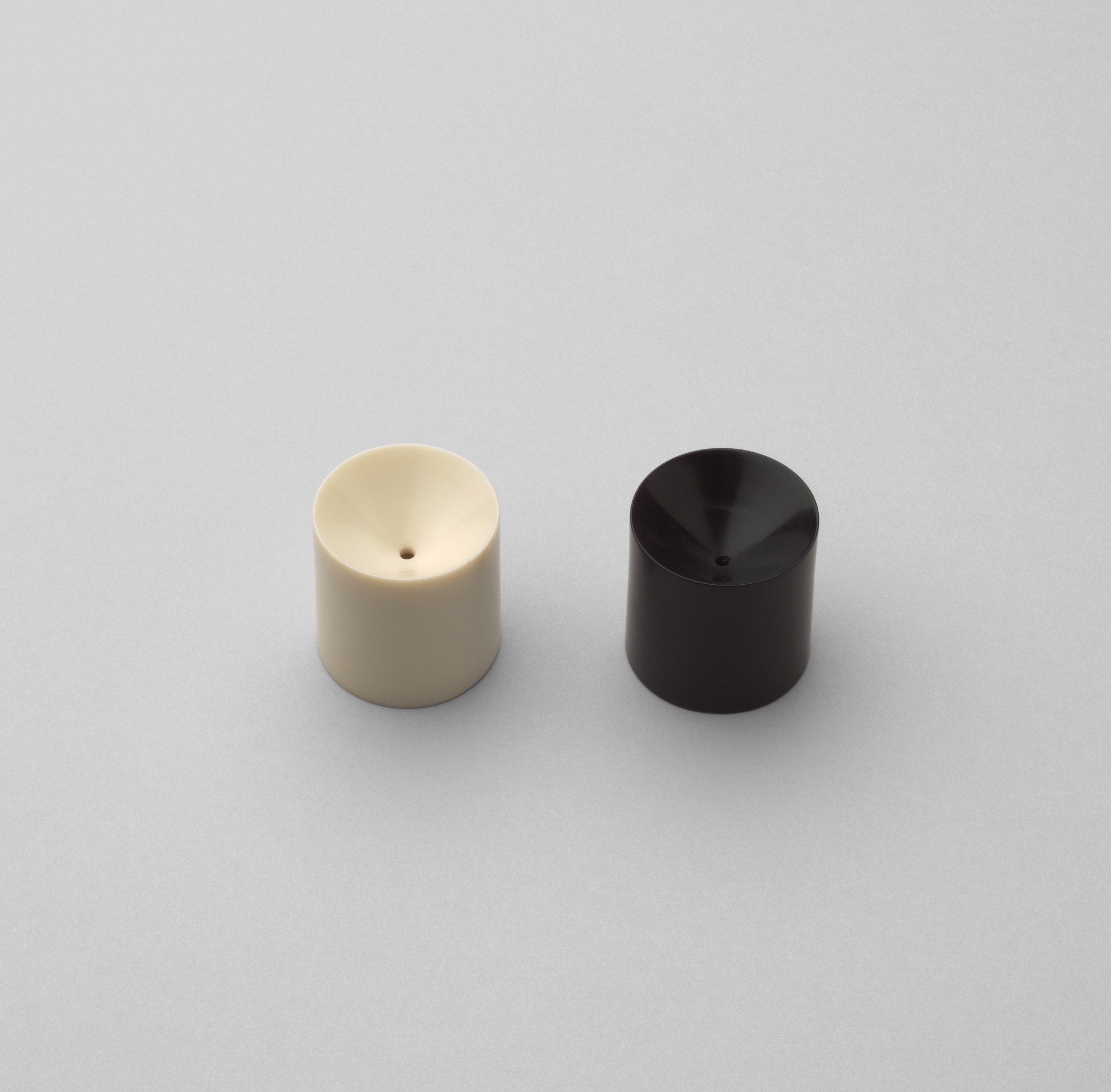 Kristian Vedel. Salt and Pepper Shakers