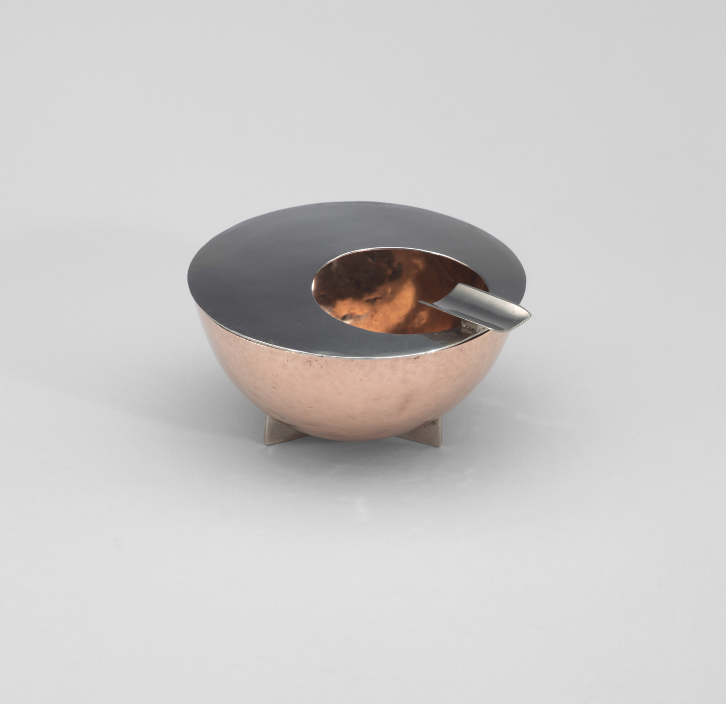 Marianne Brandt. Ashtray. 1924