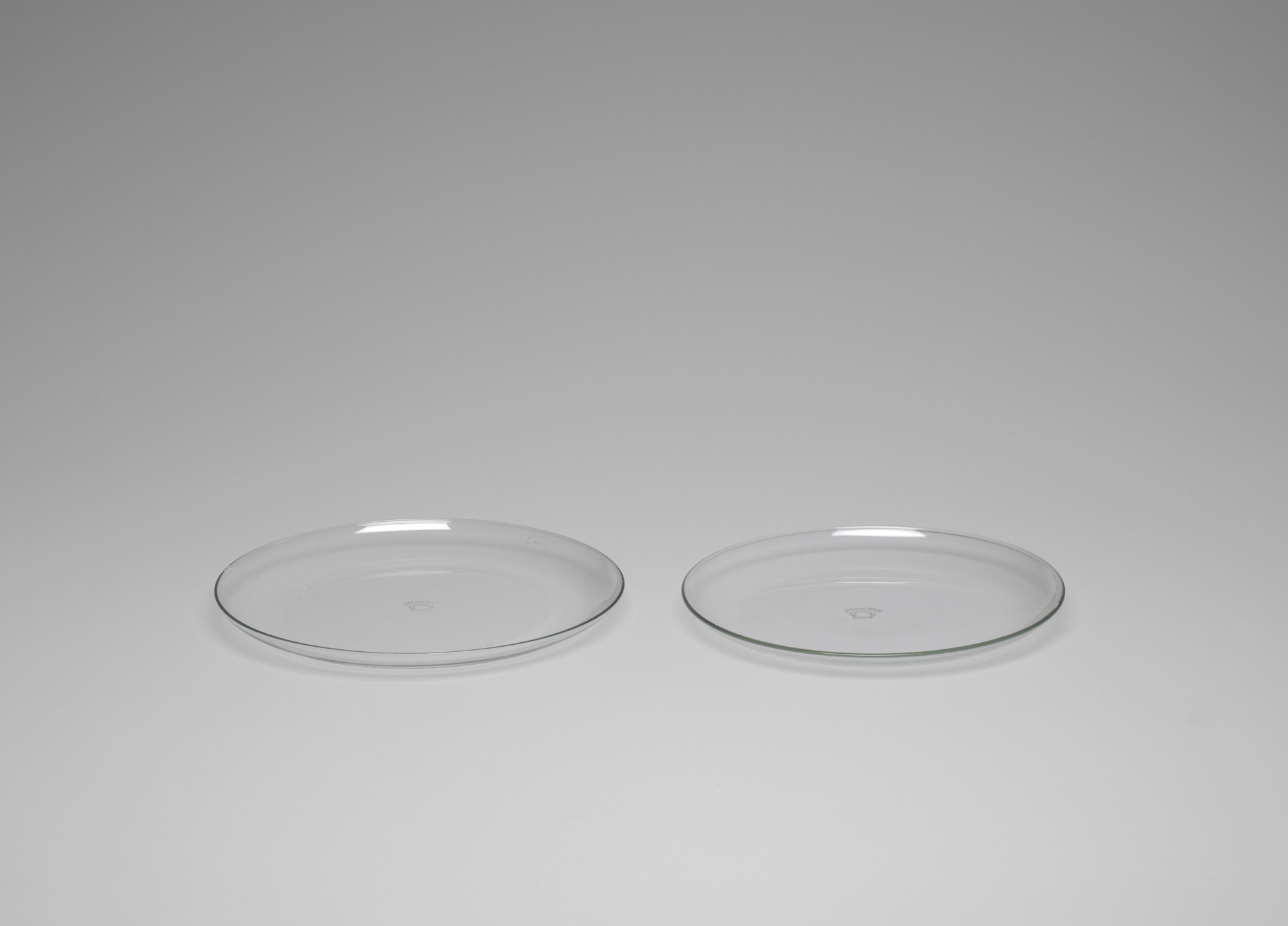 Wilhelm Wagenfeld. Plates. 1932