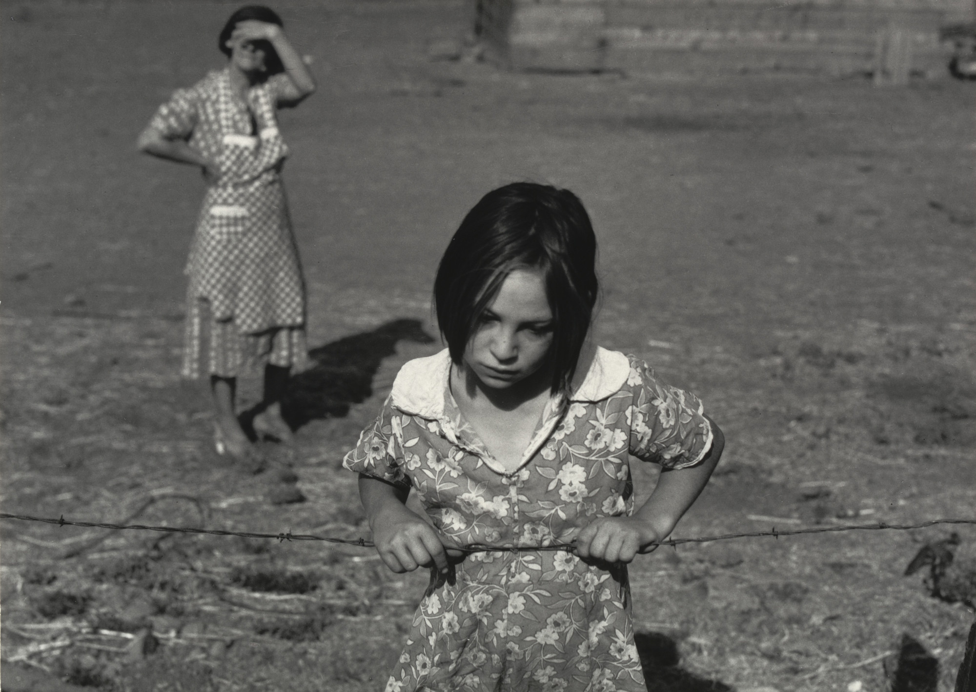 Dorothea Lange. Child and Her Mother, Wapato, Yakima Valley, Washington. August 1939
