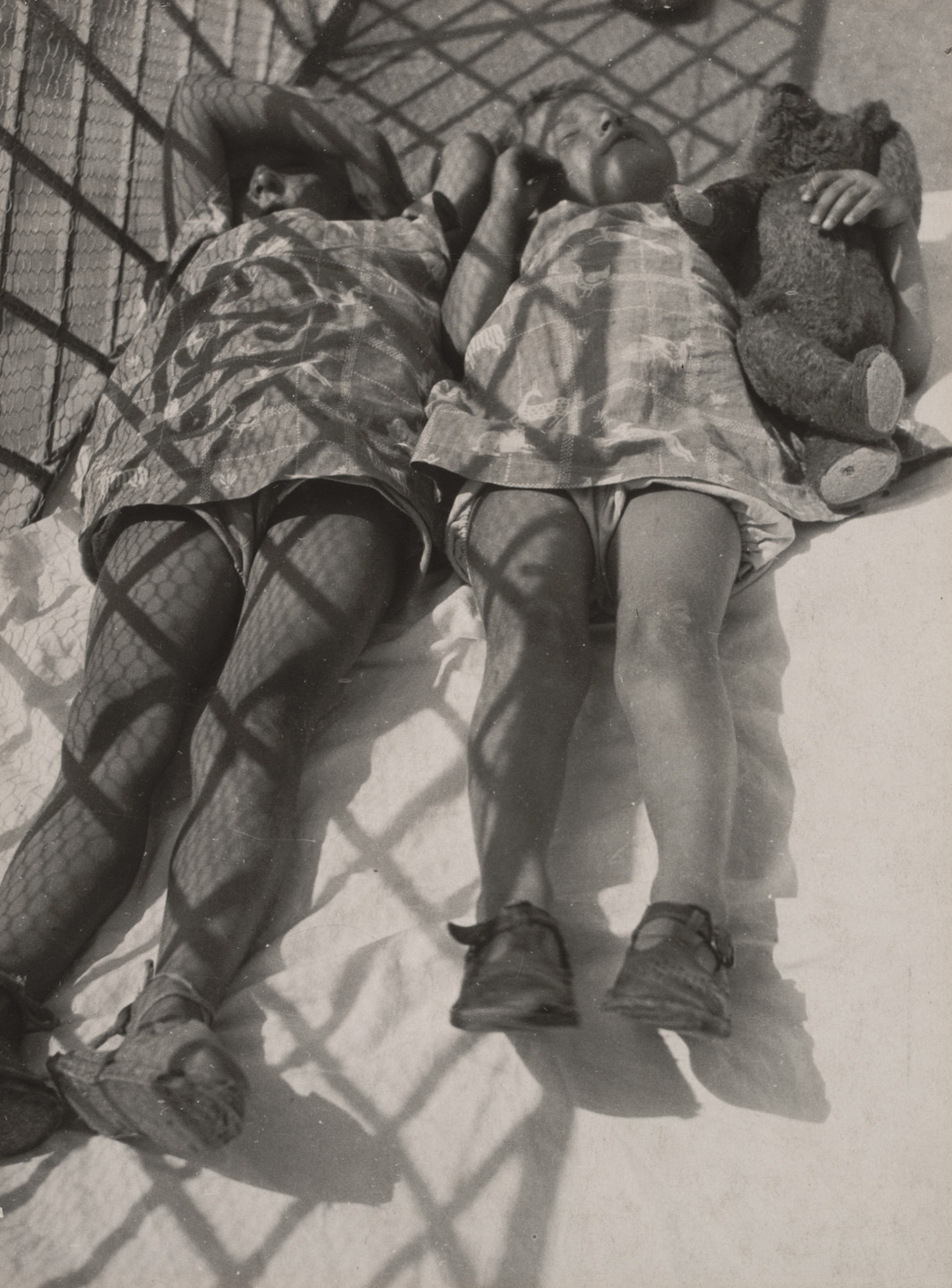 László Moholy-Nagy. Siesta. 1926