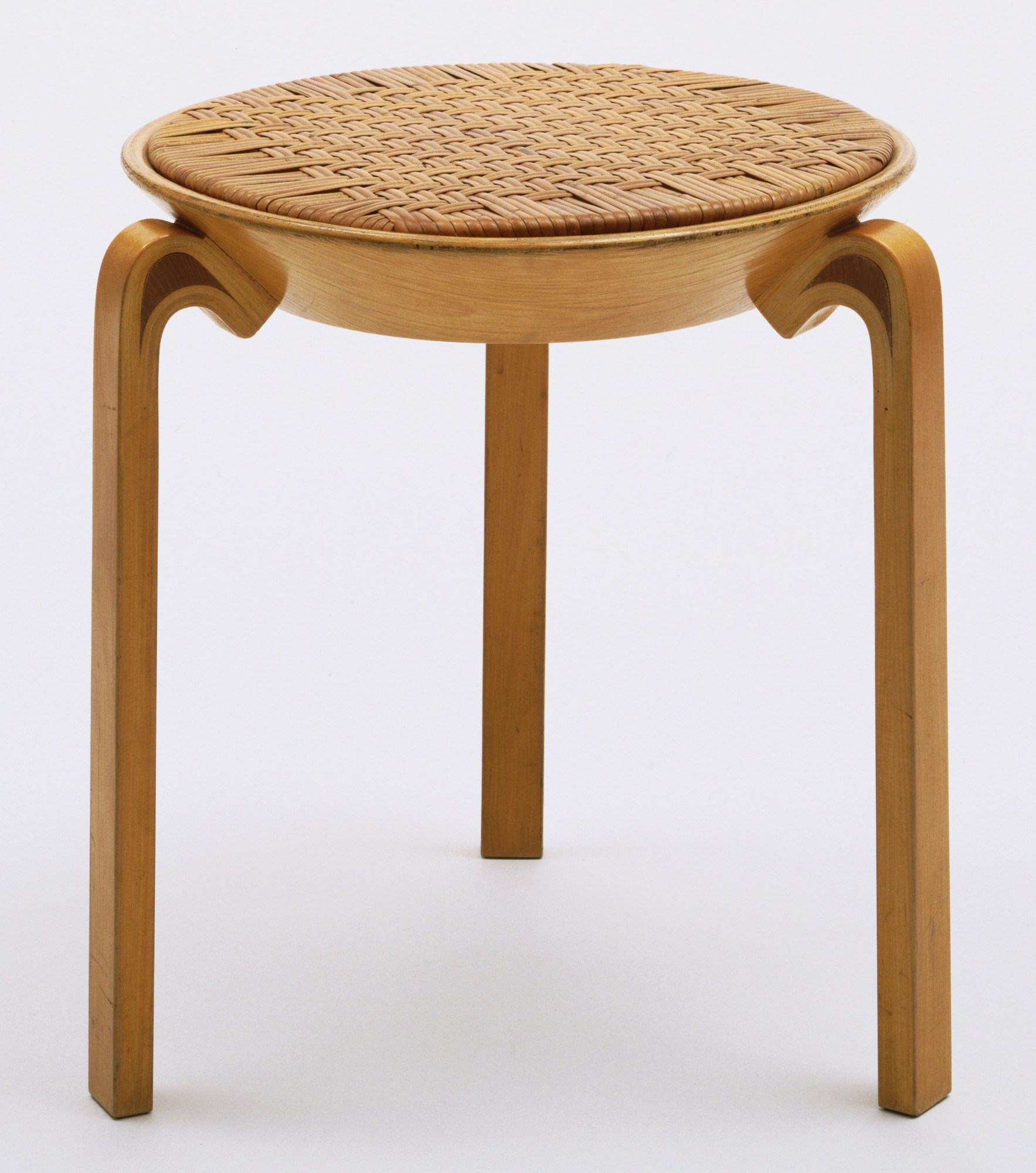 Alvar Aalto. Stool (no. V63)