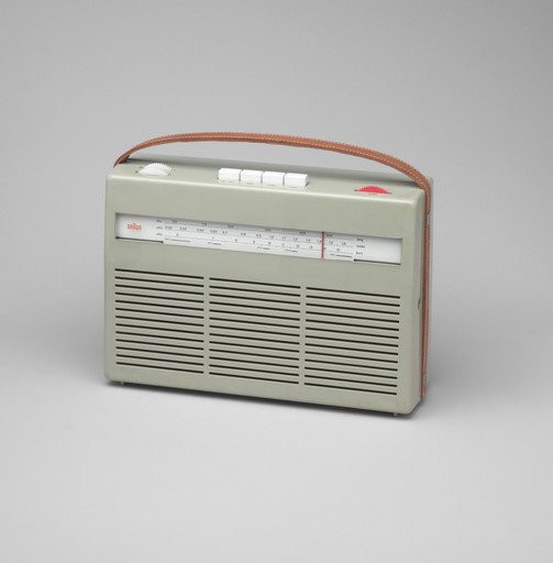Dieter Rams. Portable Transistor Radio and Phonograph (model TP 1