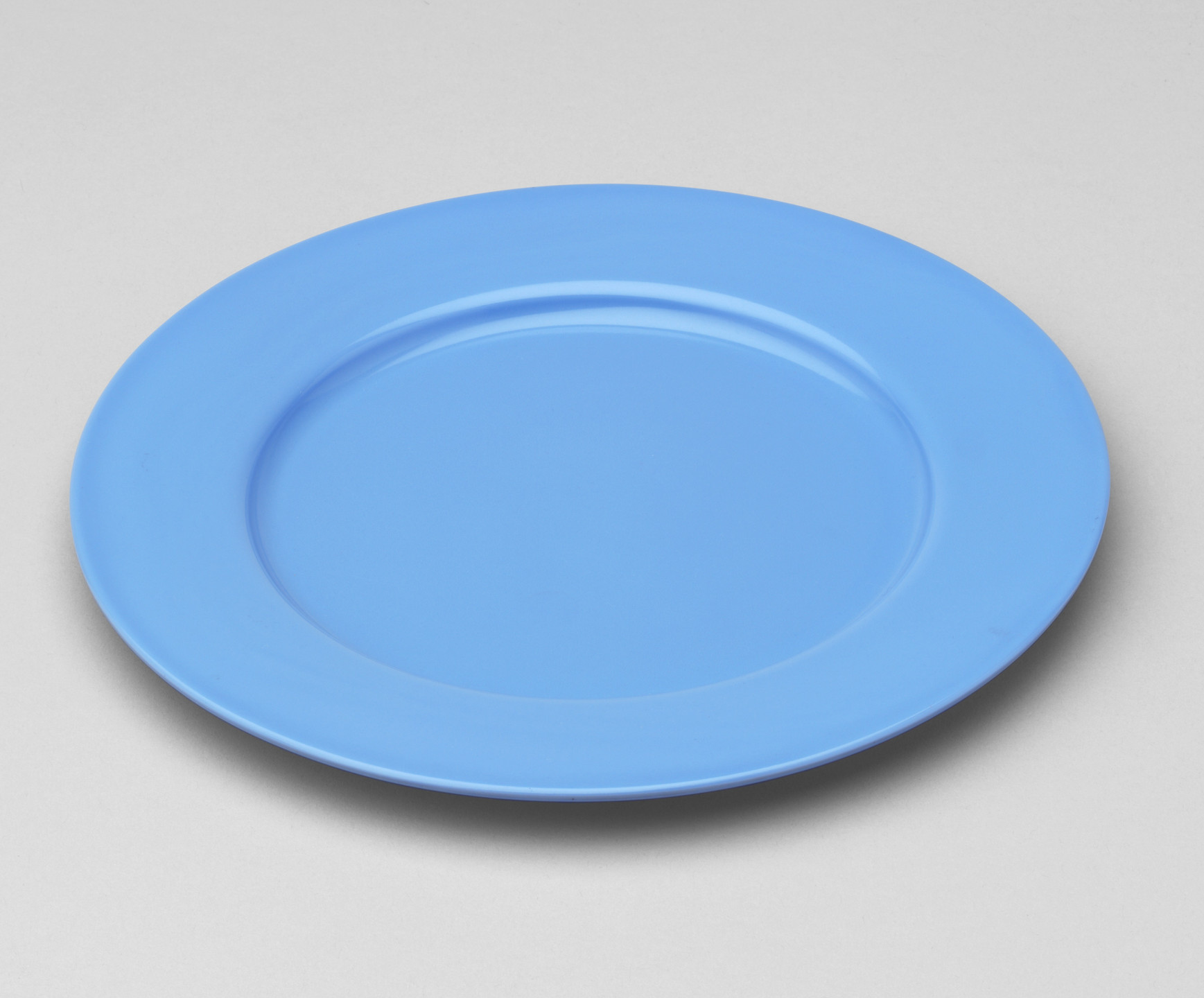 Hemco Plastics Div. of Bryant Electrical Co., Bridgeport, CT. Plate. c. 1939