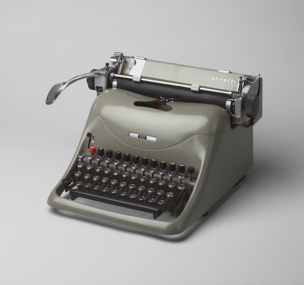 Lexikon 80 Manual Typewriter