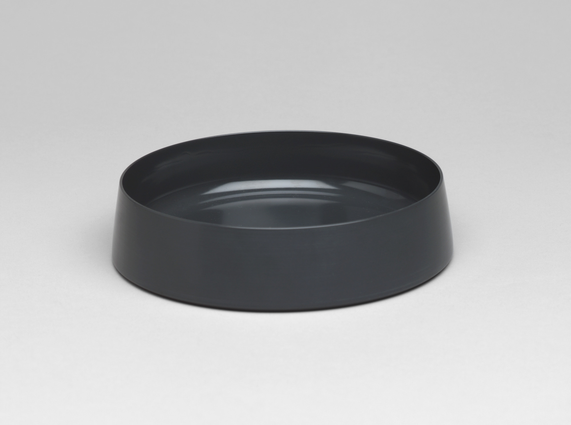 Kristian Vedel. Bowl