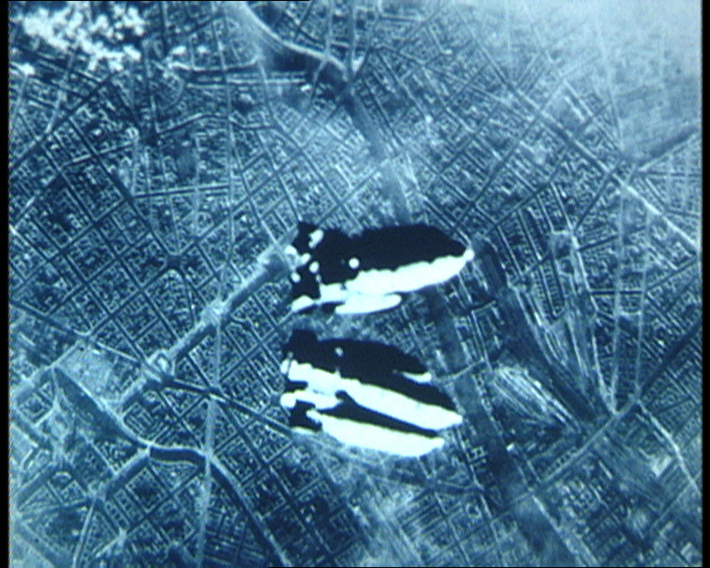 Images of the World and the Inscription of War