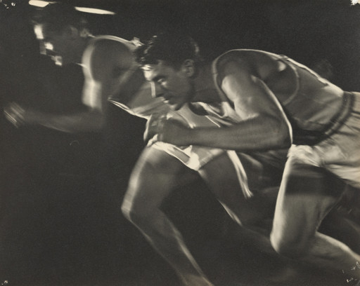 Nocturnal Start of Decathlon 1,500m Race