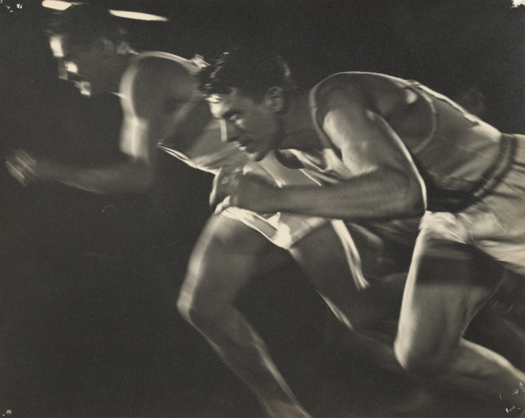 Nocturnal Start of Decathlon 1,500m Race