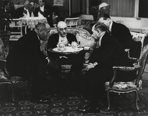 Erich Salomon. Hotel Excelsior in Rome. 1931