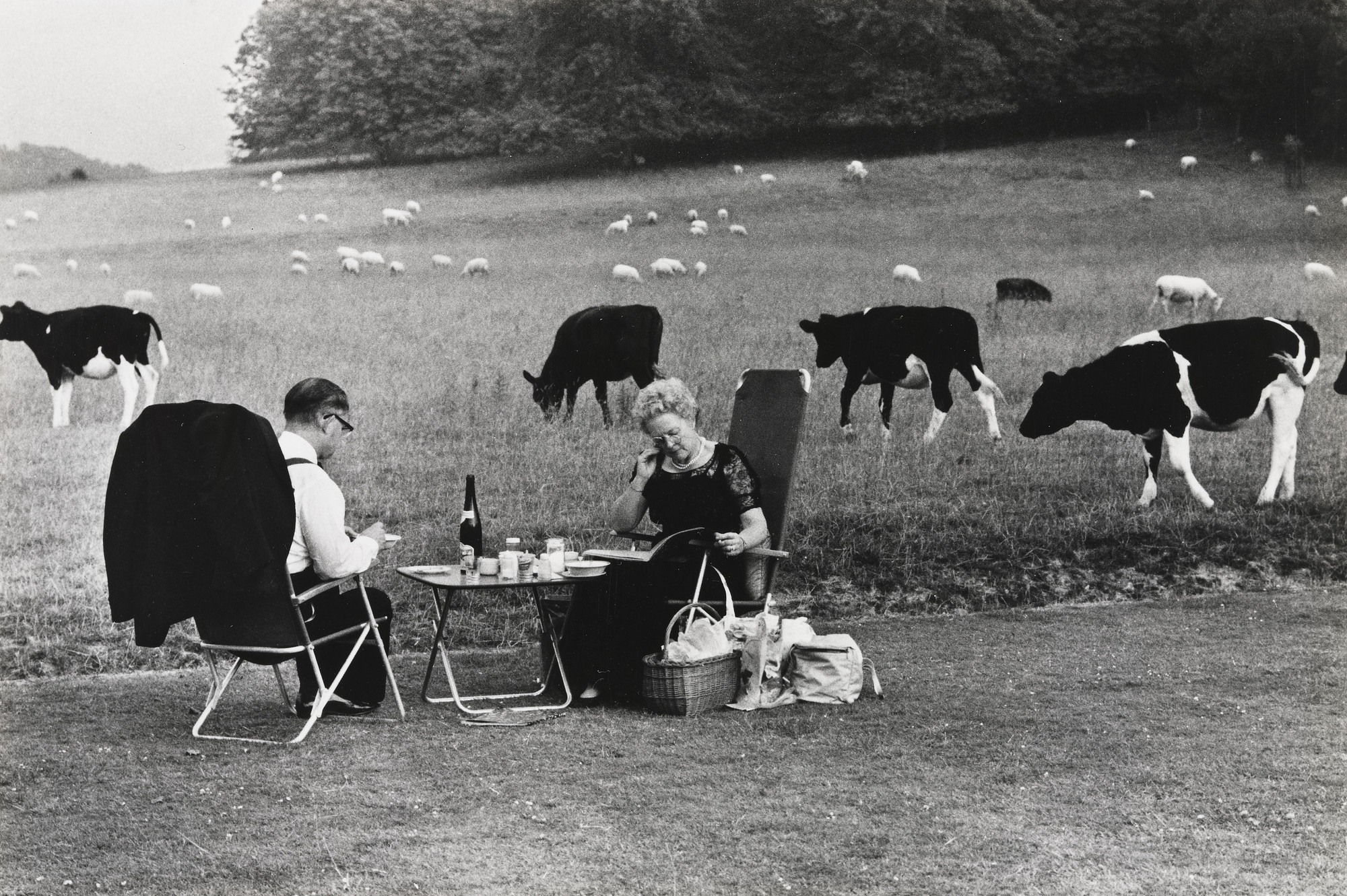 Tony Ray-Jones. Picnic at Glyndebourne, England. 1967