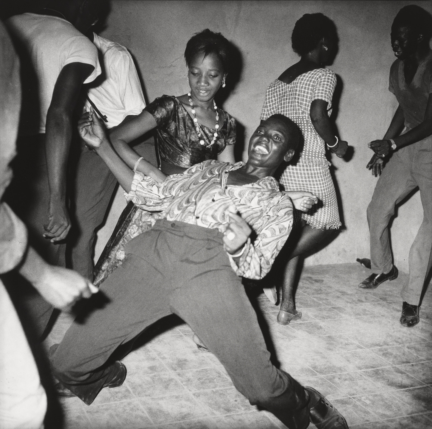 Malick Sidibé. Regardez-moi! (Look at Me!). 1962