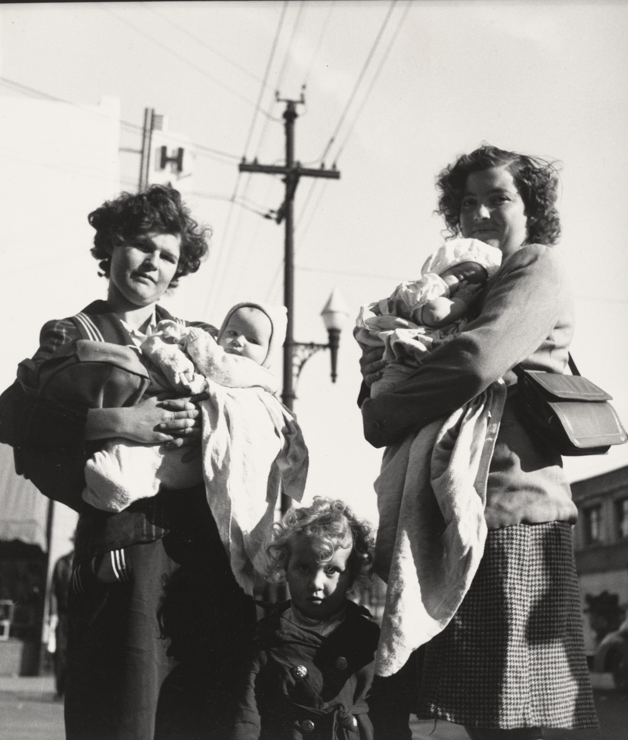 Dorothea Lange. War Babies, Richmond, California. 1944