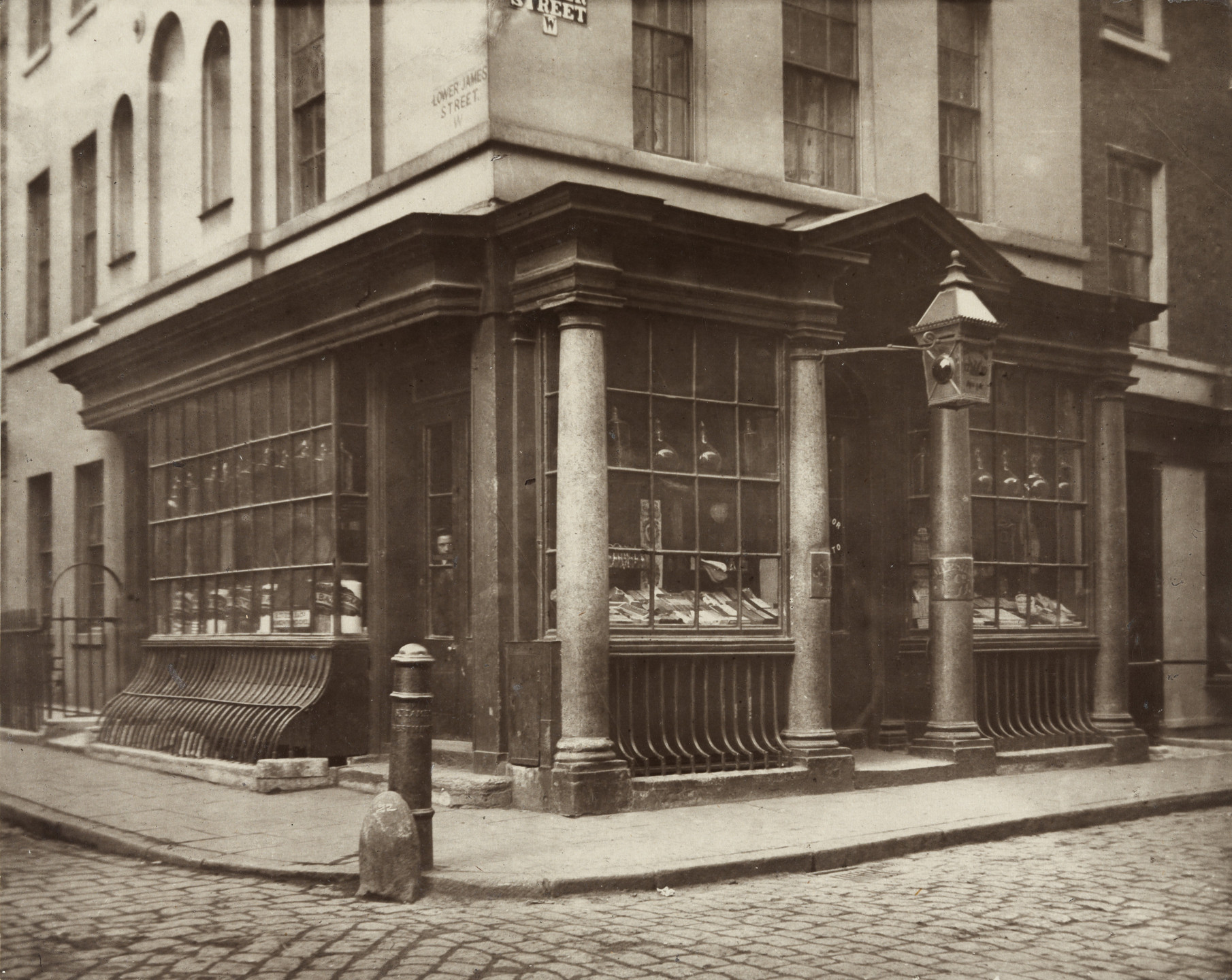 Henry Dixon. London. c. 1875