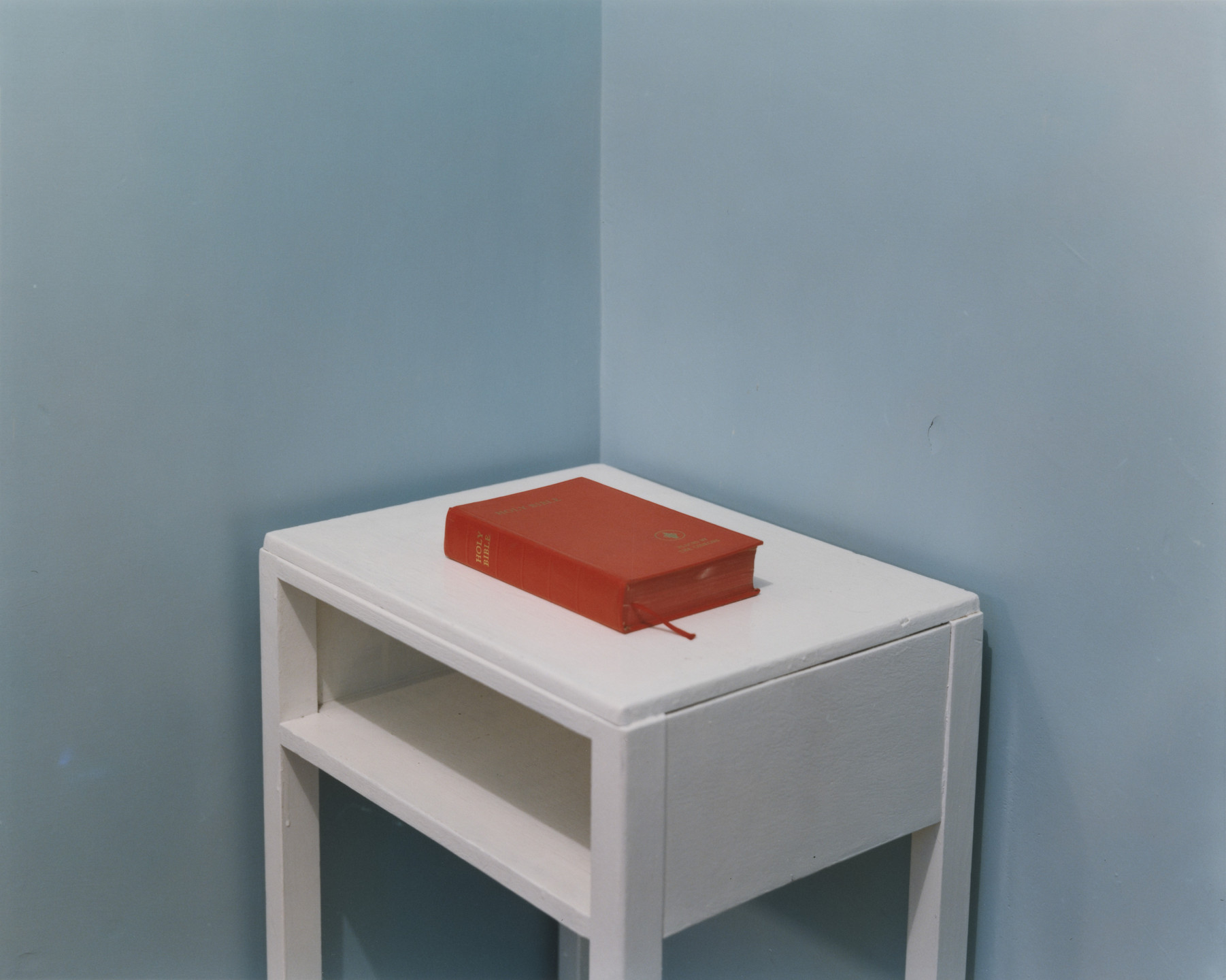 Paul Graham. Bible, Driver&#39;s Bedroom, Blyth Services, Blyth, Nottinghamshire from the portfolio A1: The Great North Road. February 1981