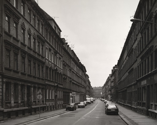 Thomas Struth. Berhardstrasse, Leipzig. 1991