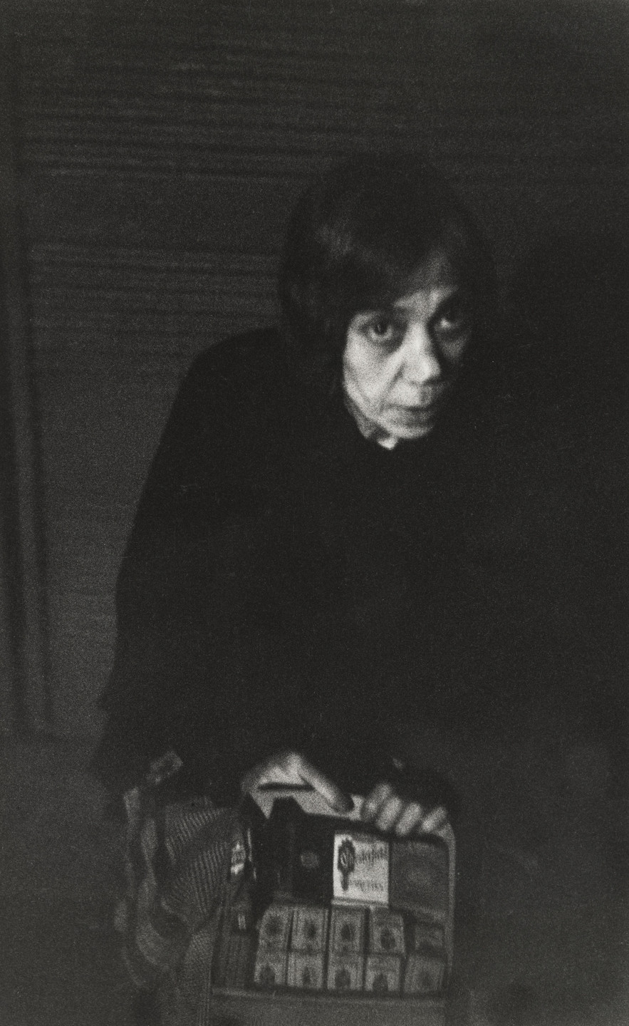 Robert Frank. Old Woman, Barcelona. 1952