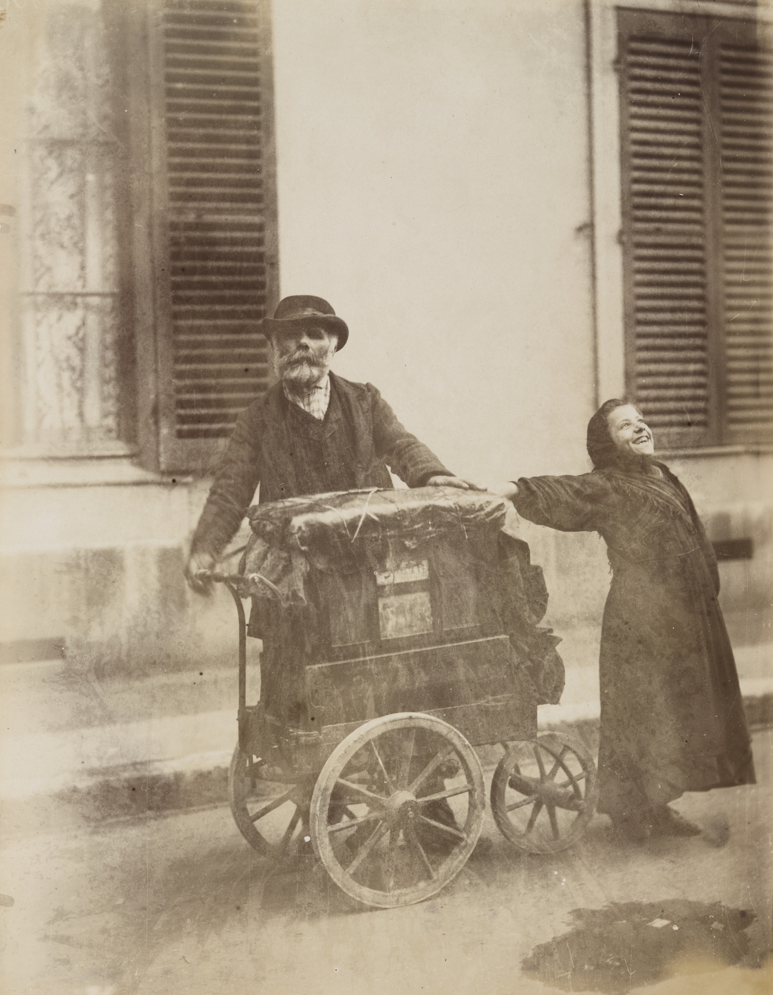 Eugène Atget. Joueur d'orgue
