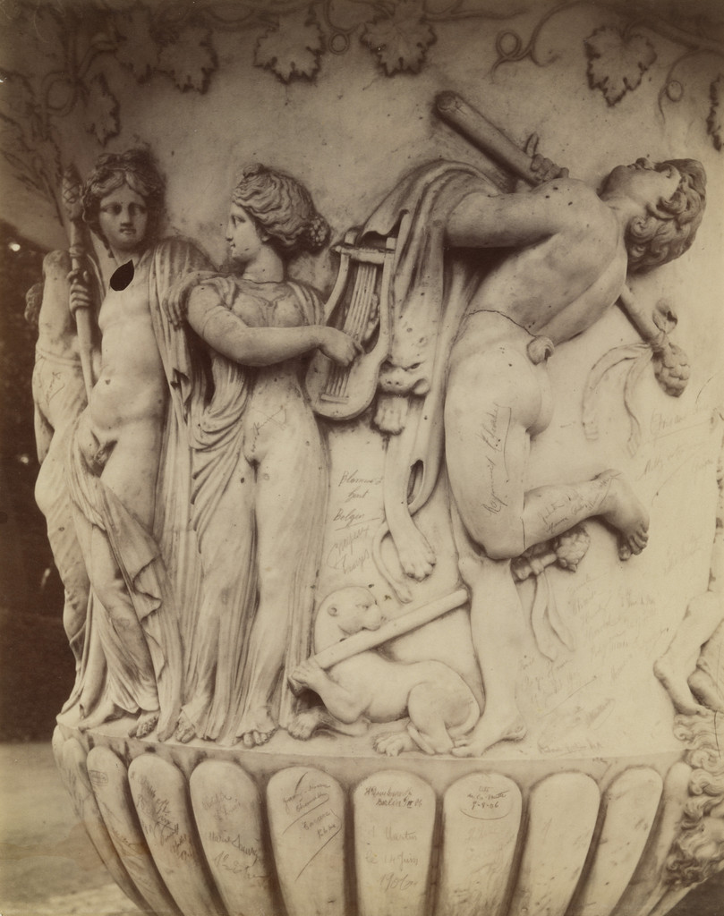Versailles, vase (détail)