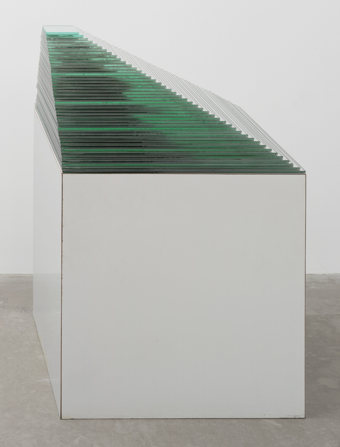Robert Smithson. Mirror Stratum. 1966