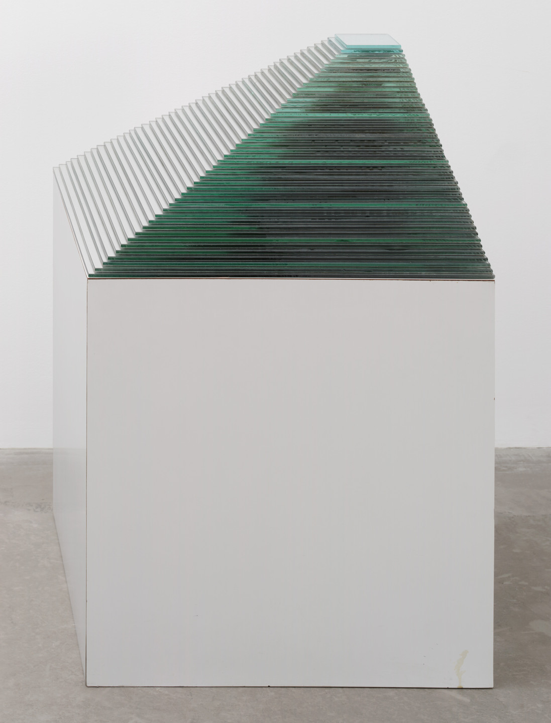 Robert Smithson. Mirror Stratum. 1966