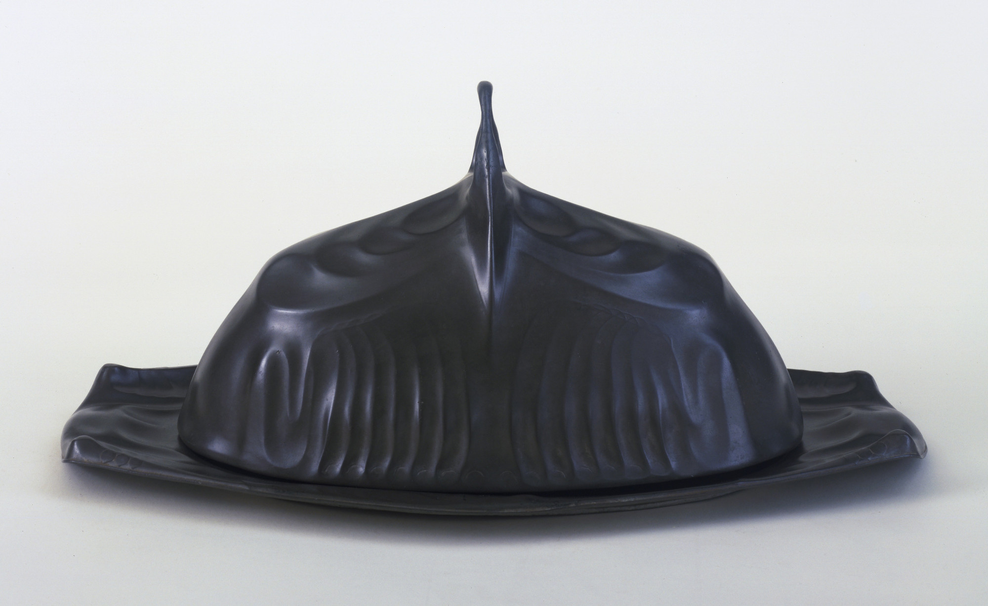 Kayserzinn Workshop. Meat Dish with Cover. 1902-04